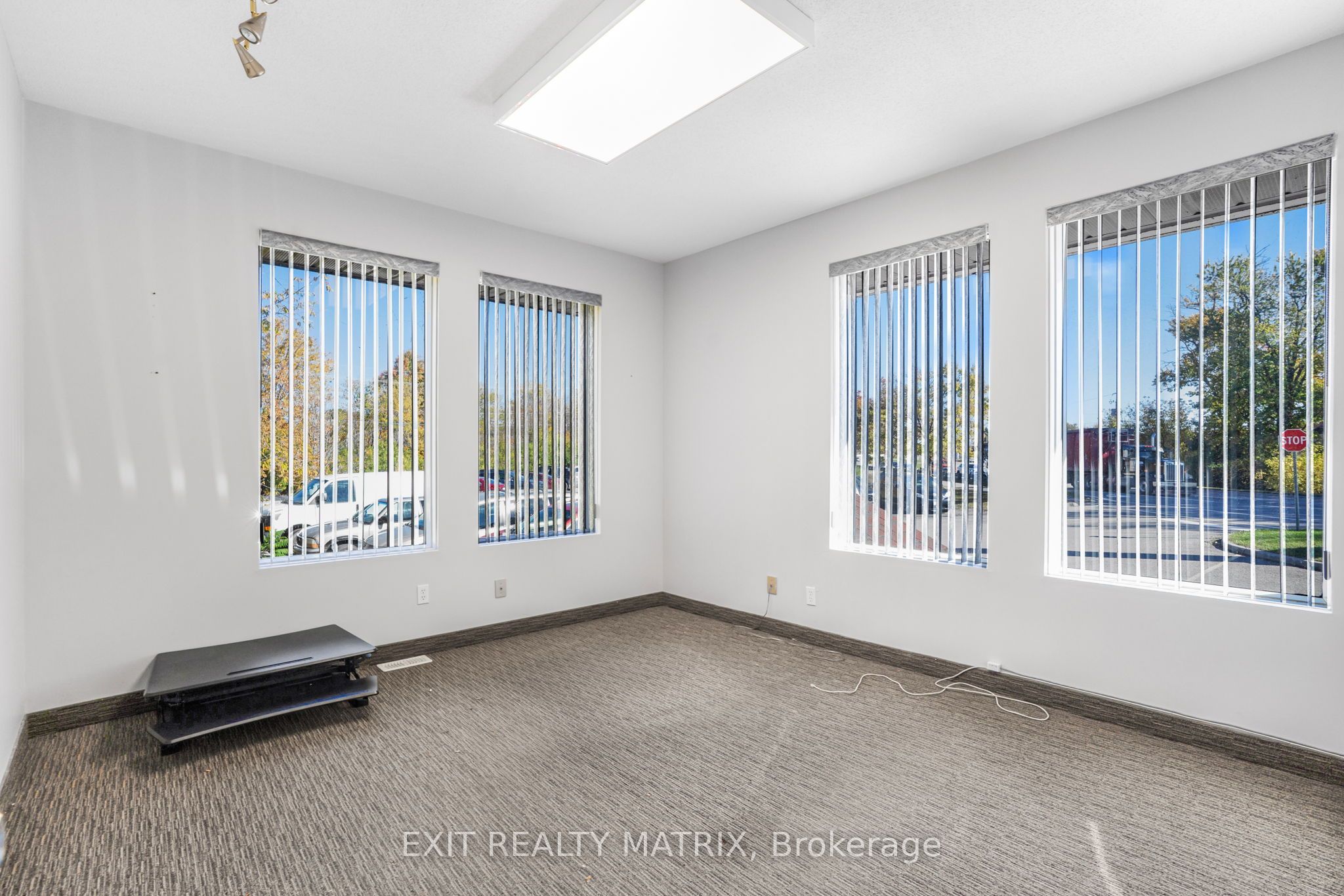 1 Main Street E 500 Property Photo 20