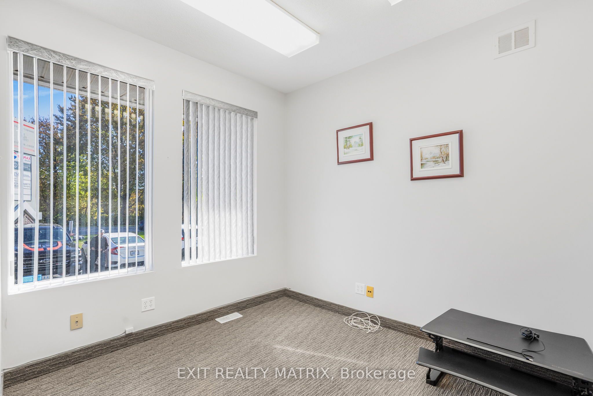 1 Main Street E 500 Property Photo 21