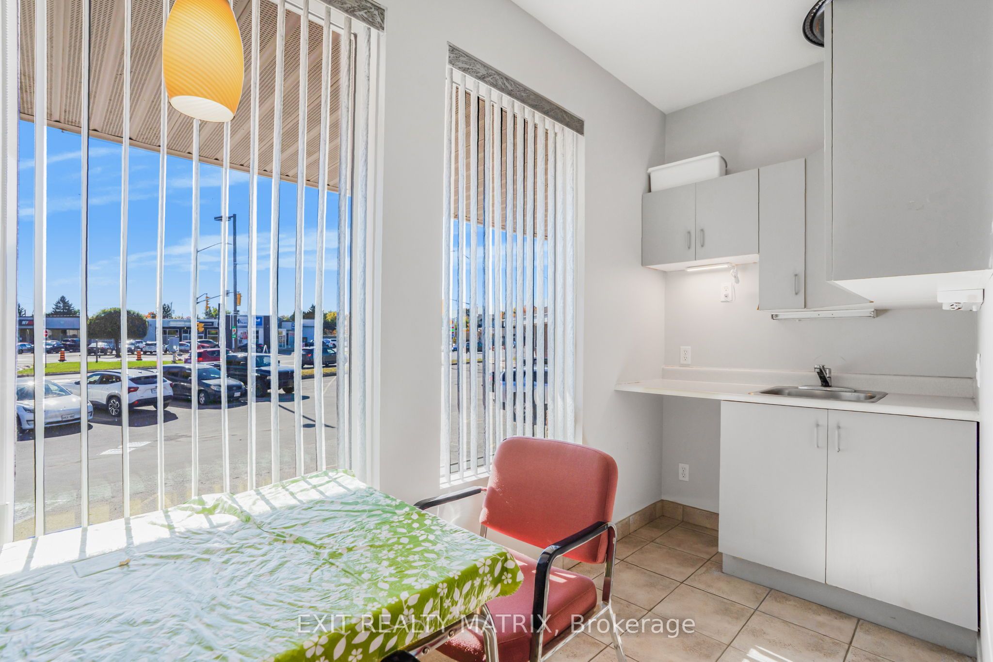 1 Main Street E 500 Property Photo 23