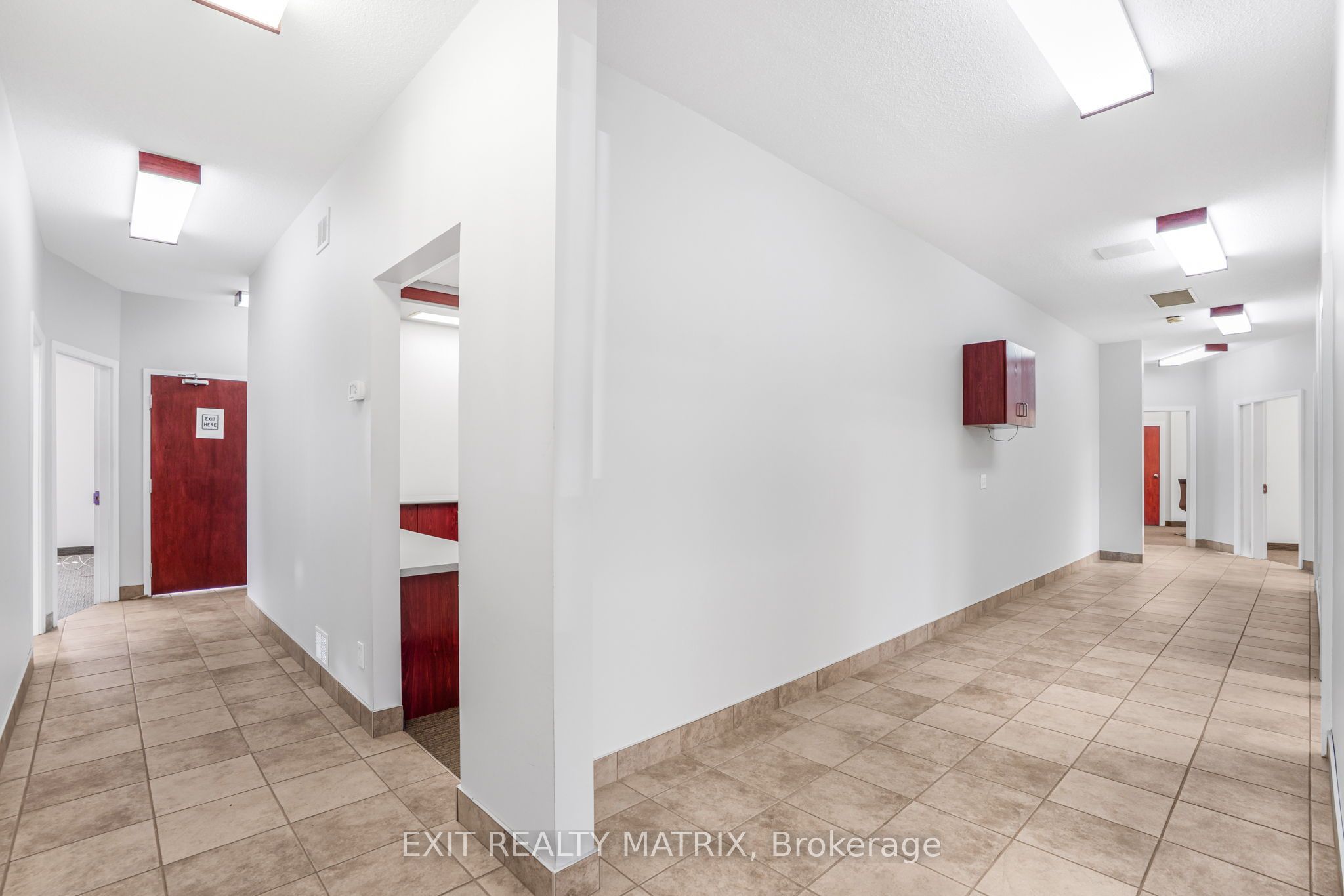 1 Main Street E 500 Property Photo 28