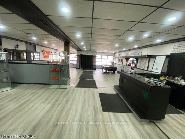 409 Colborne Street Property Photo 5