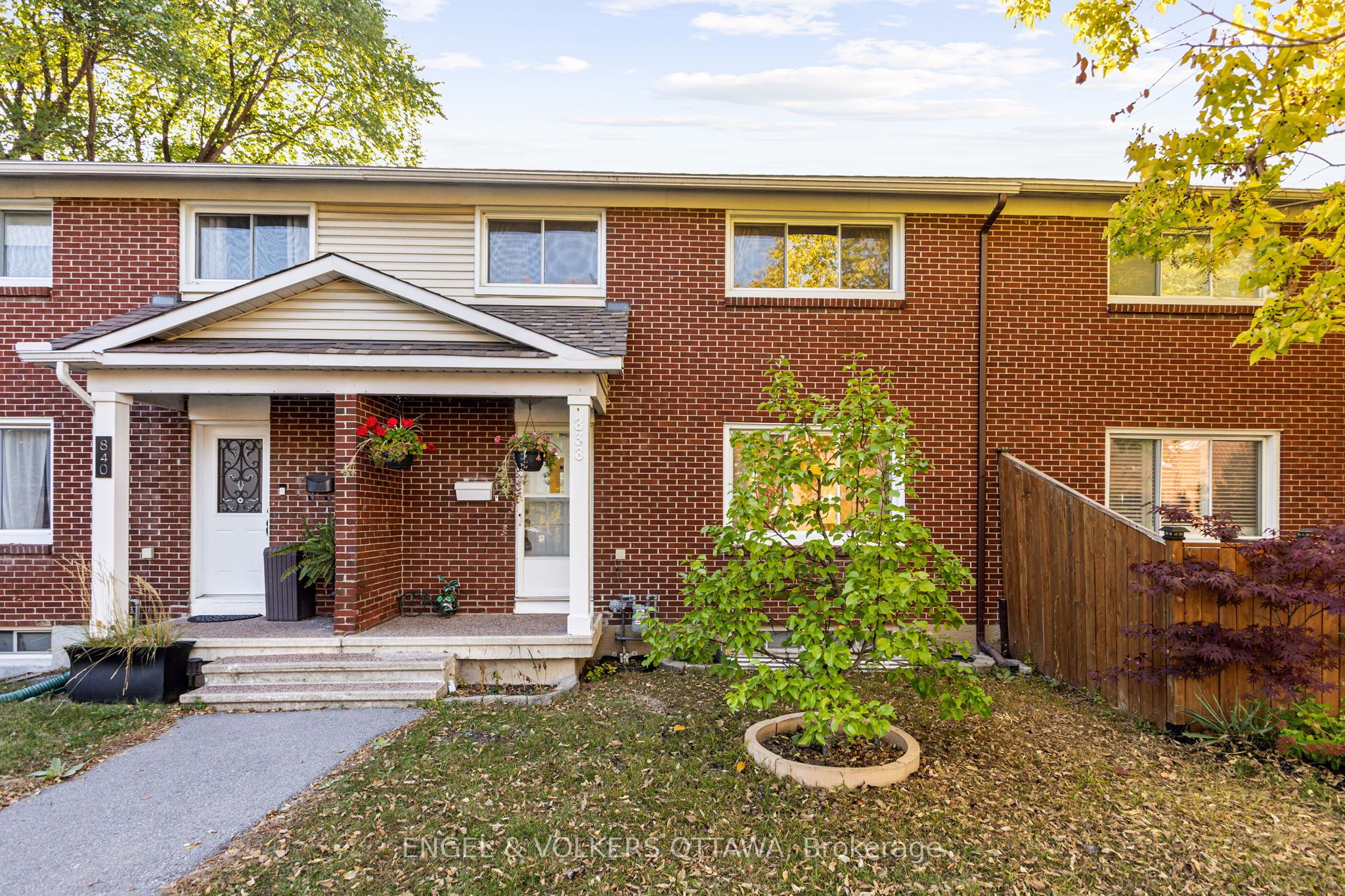 838 Borthwick Avenue Property Photo 1