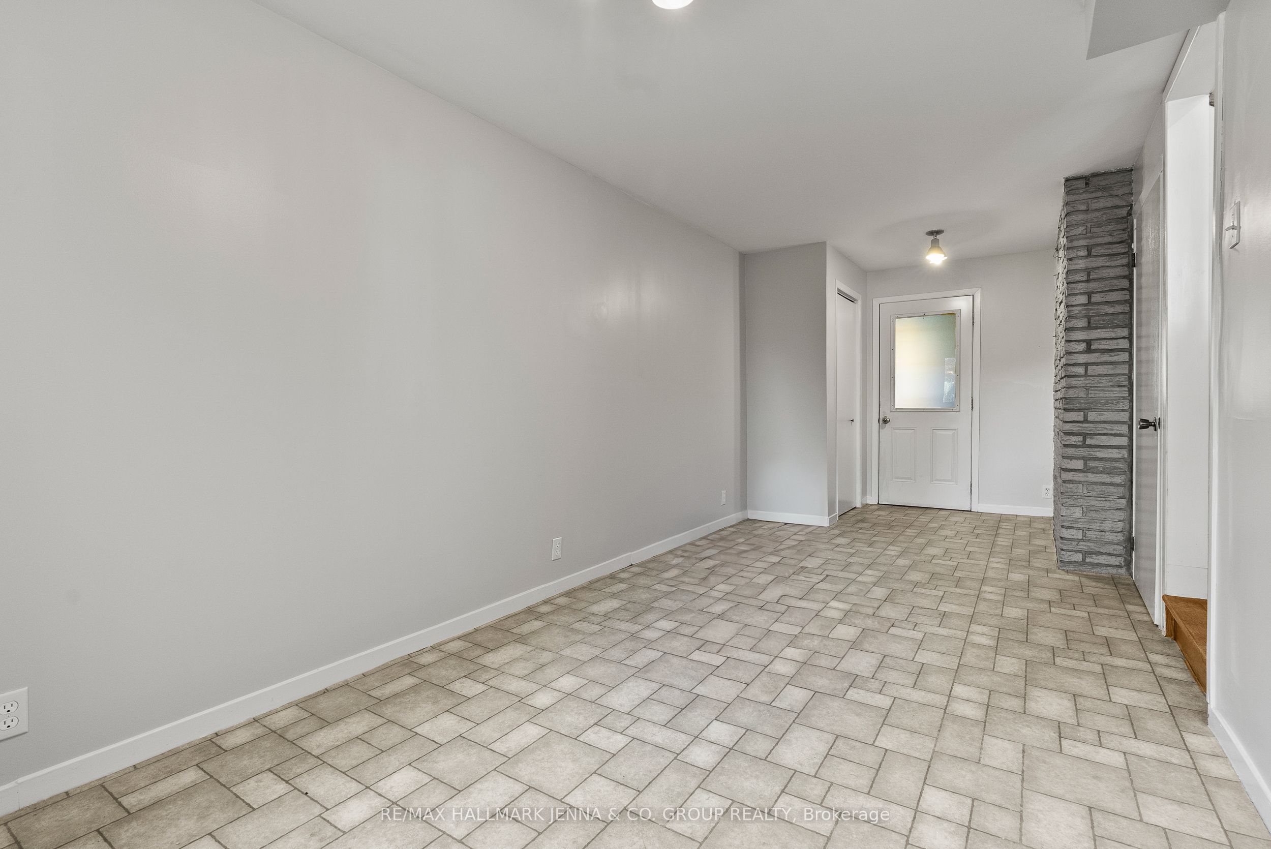 2928 Seguin Road Property Photo 22