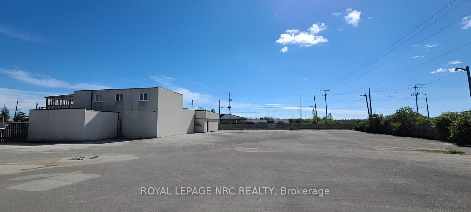 544 Garrison Rd Property Photo 4