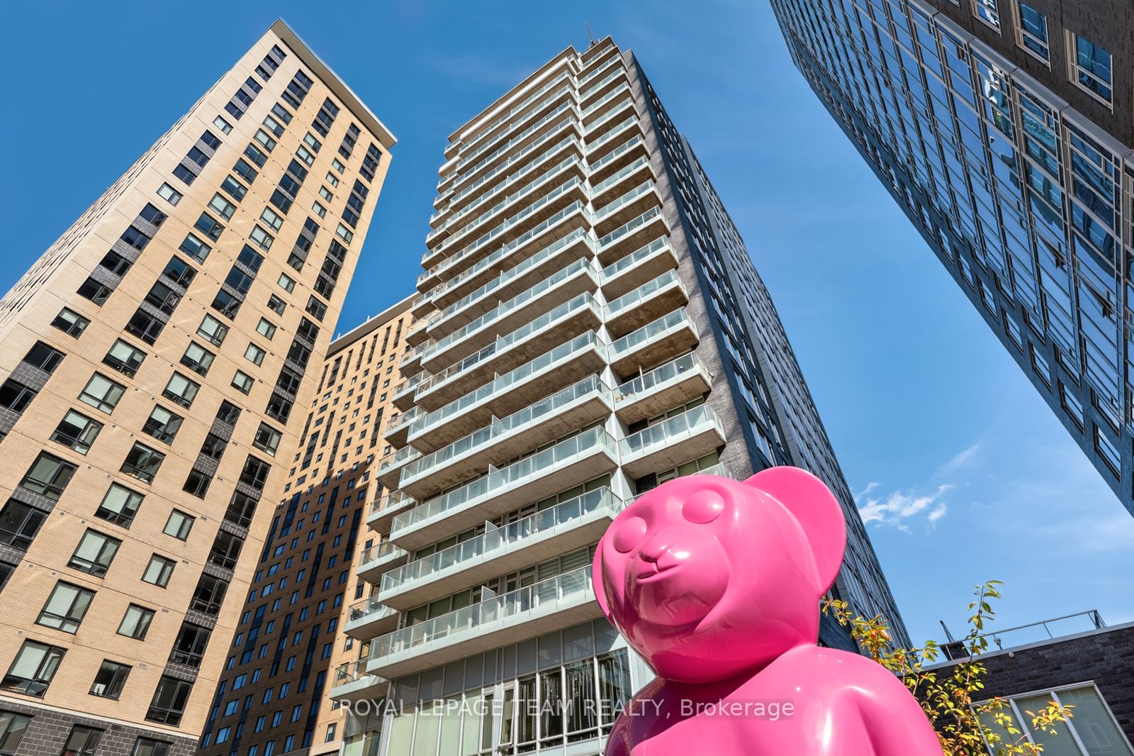 111 CHAMPAGNE Avenue 1111 Property Photo 1