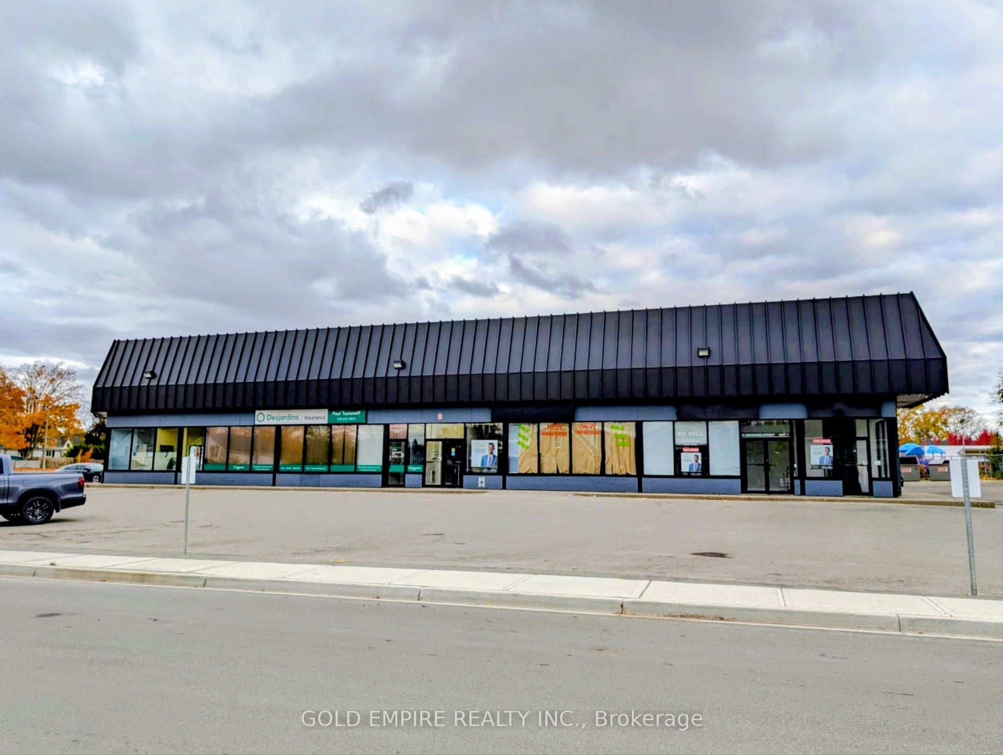 41 Mondamin Street #7 Property Photo 1