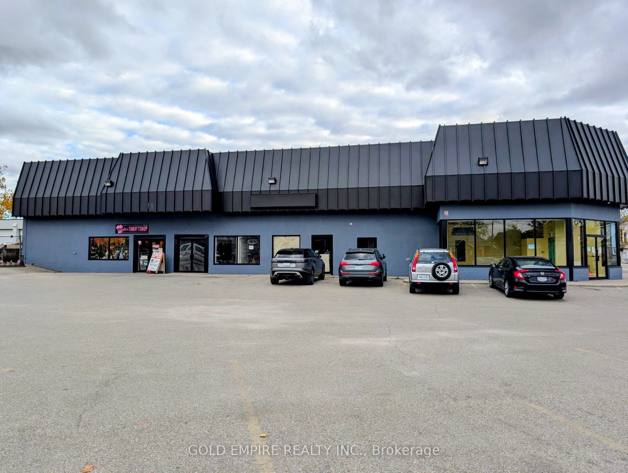 41 Mondamin Street #7 Property Photo 4