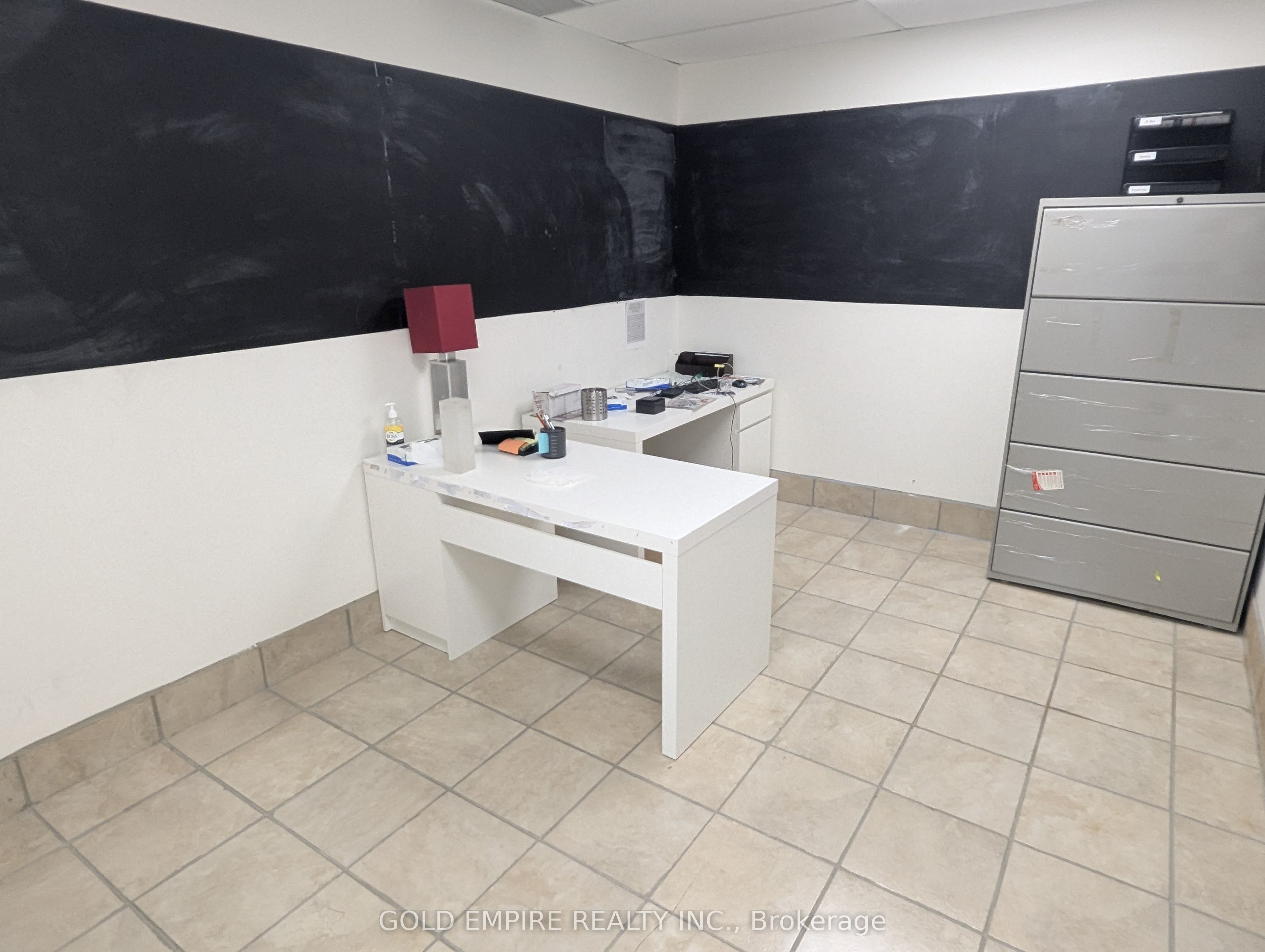 41 Mondamin Street #8 Property Photo 5