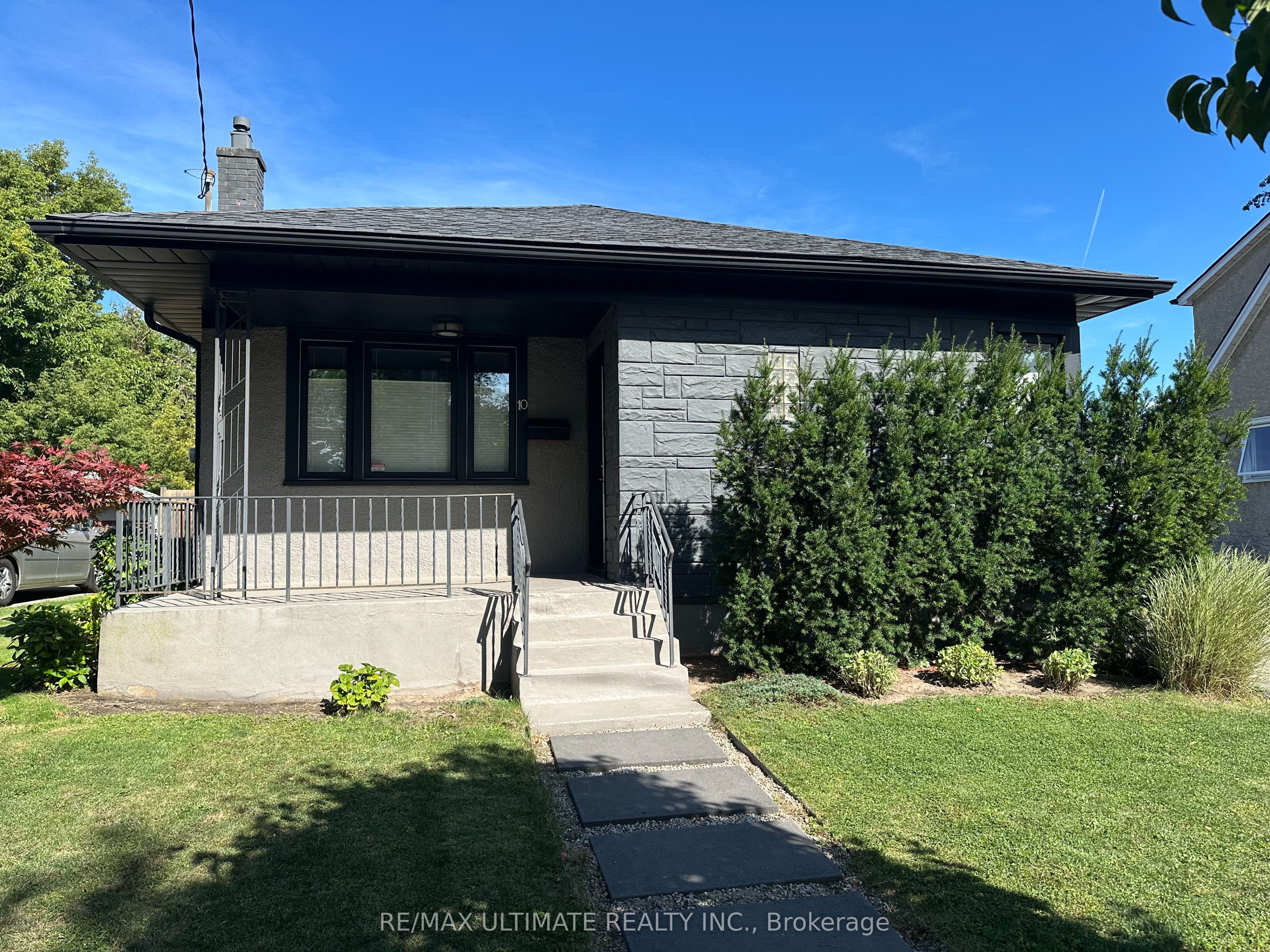 10 Columbia Street Property Photo