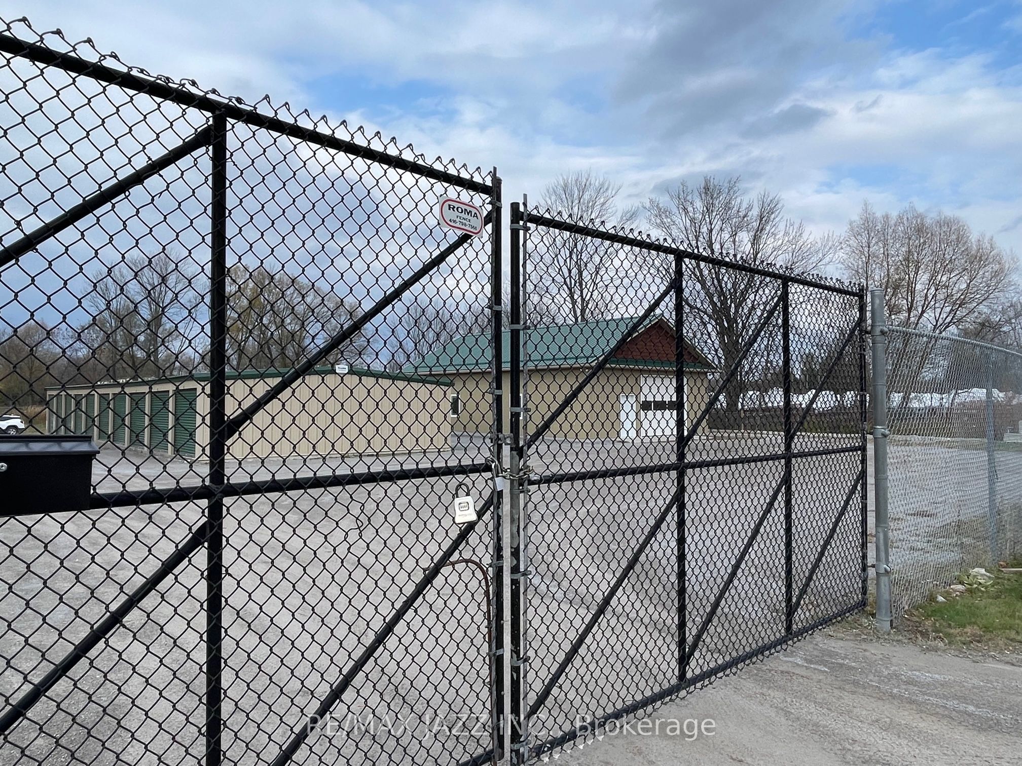 11 Wychwood Crescent 1 Property Photo 9