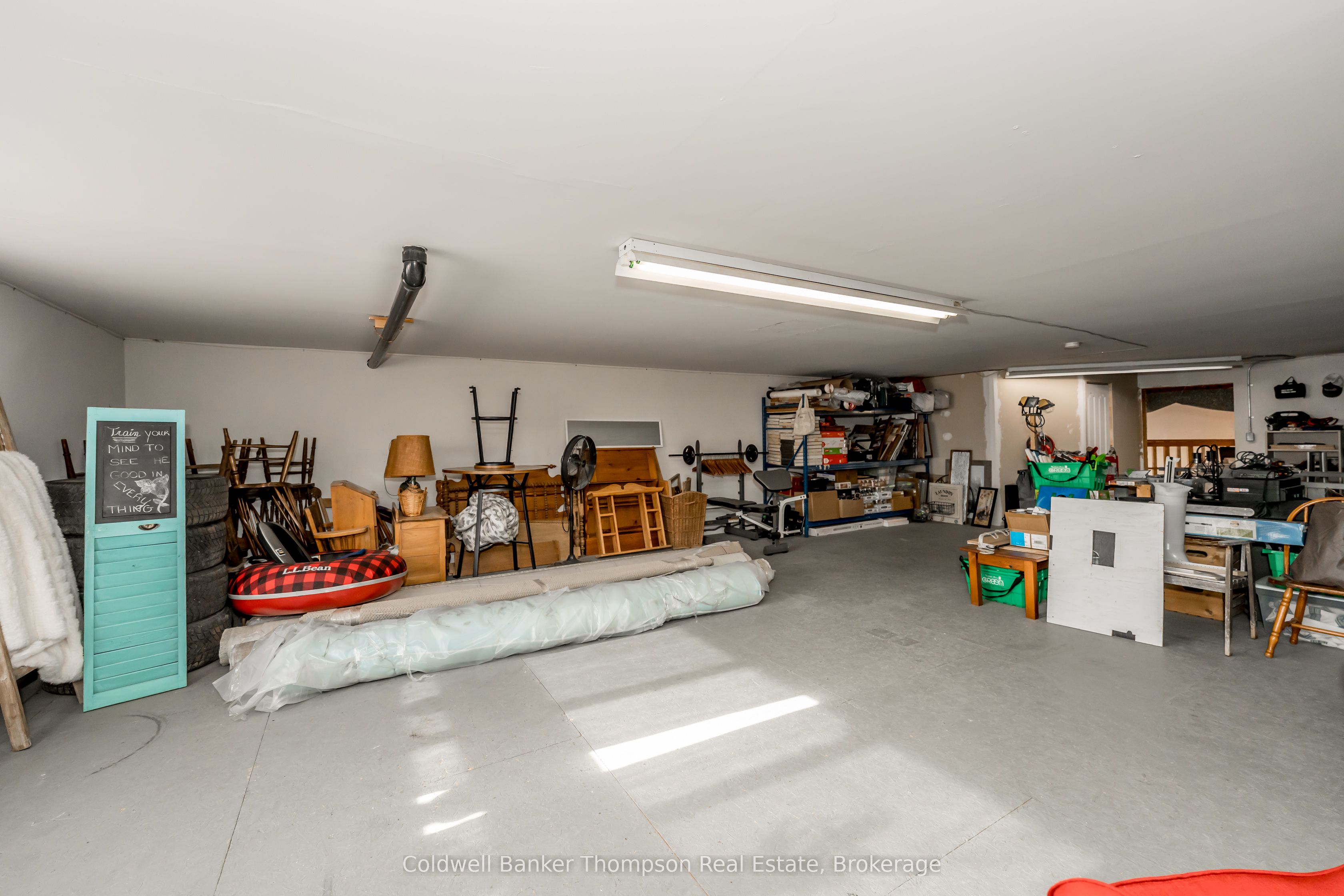 112 Lindgren Road W Property Photo 23