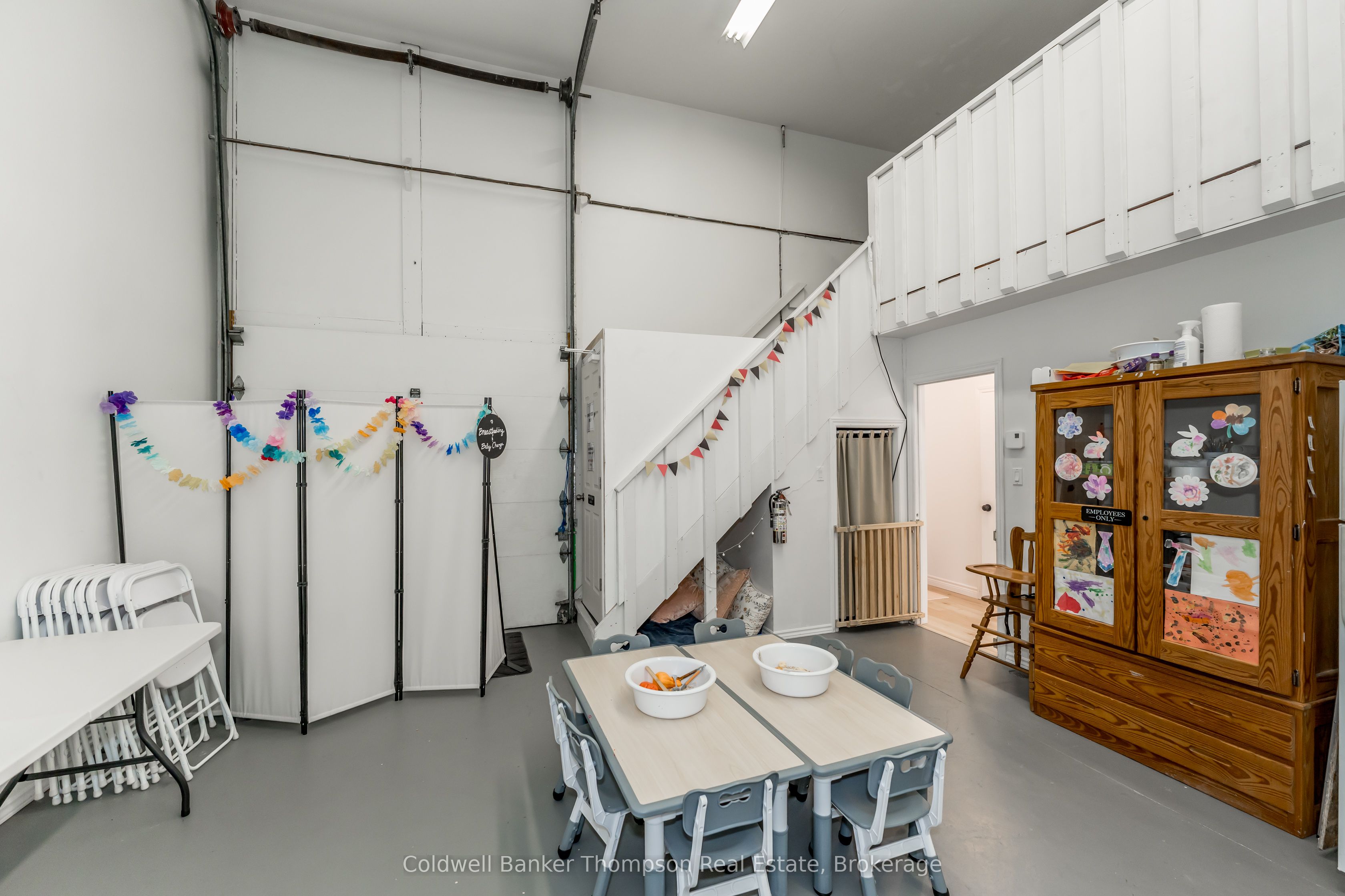 112 Lindgren Road W Property Photo 31