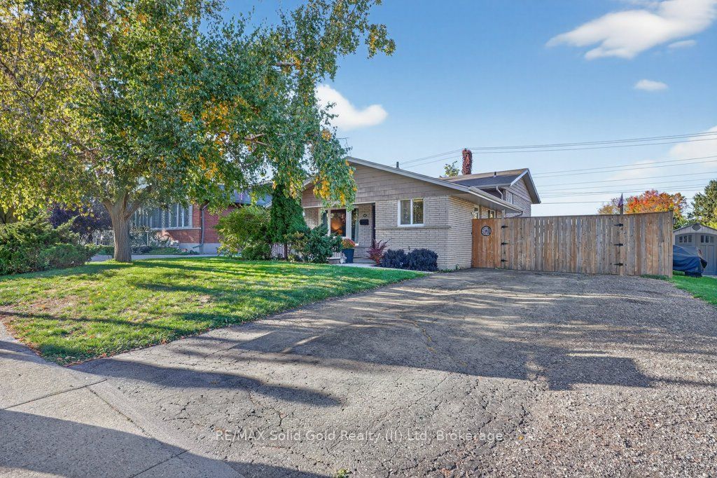 34 Dunsmere Court Property Photo 2