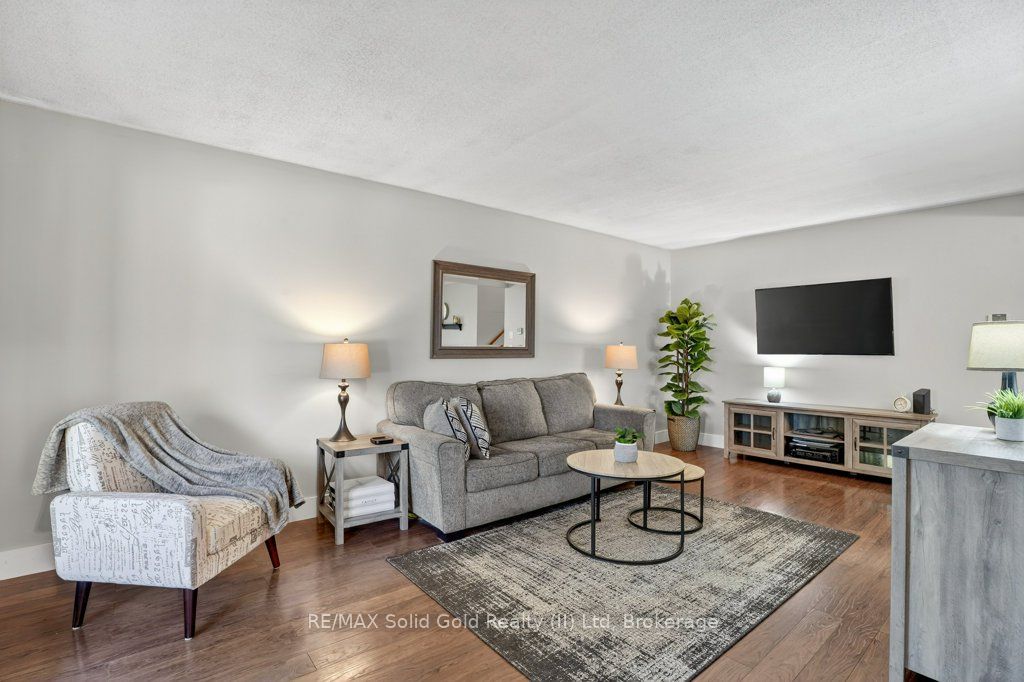 34 Dunsmere Court Property Photo 4