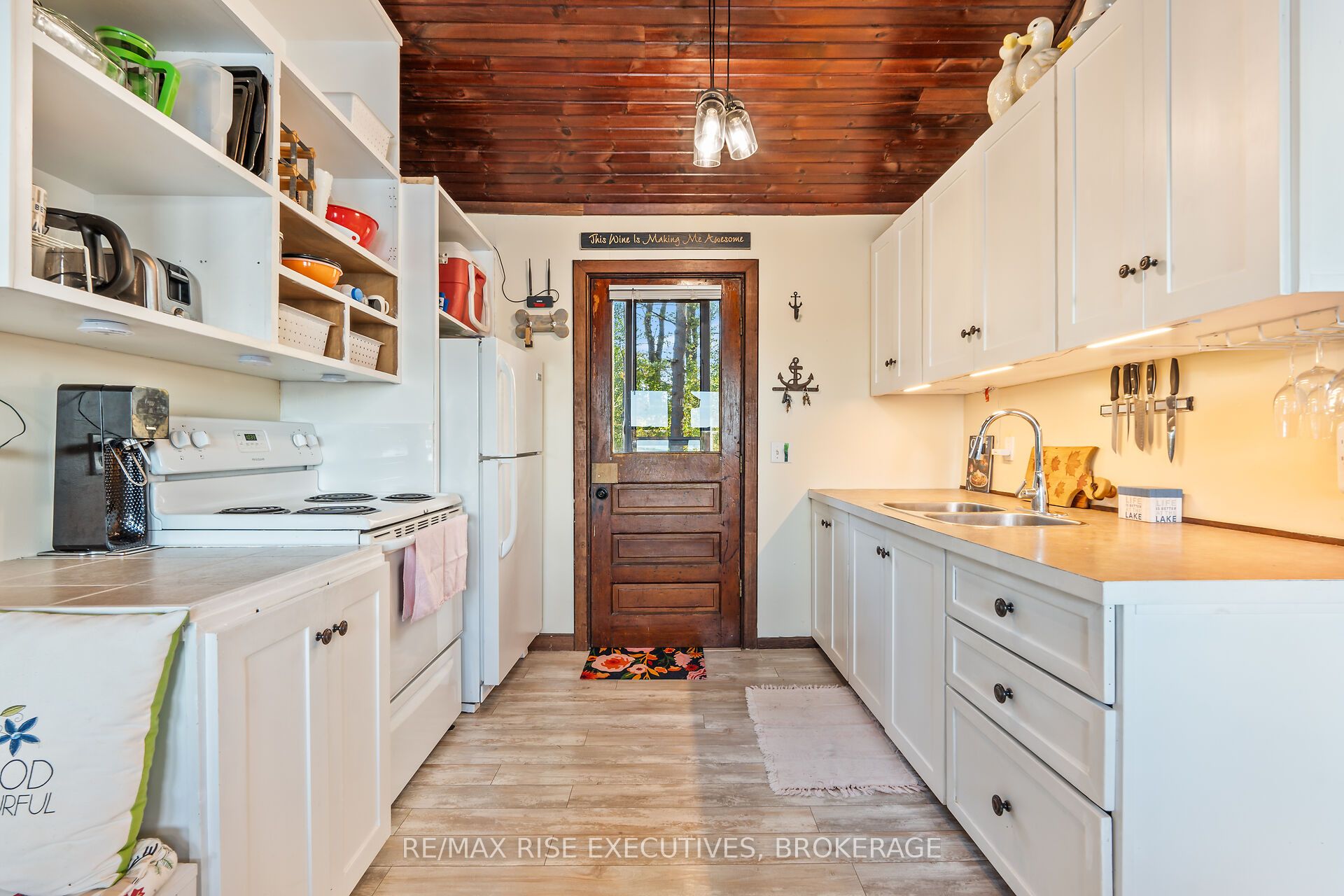 465k Lyndhurst Road Property Photo 6