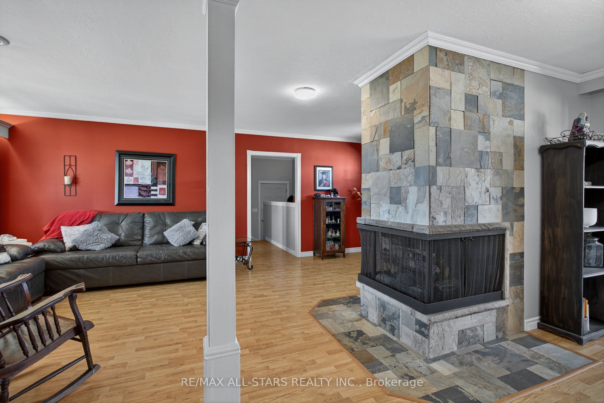 291 Angeline Street N Property Photo 23