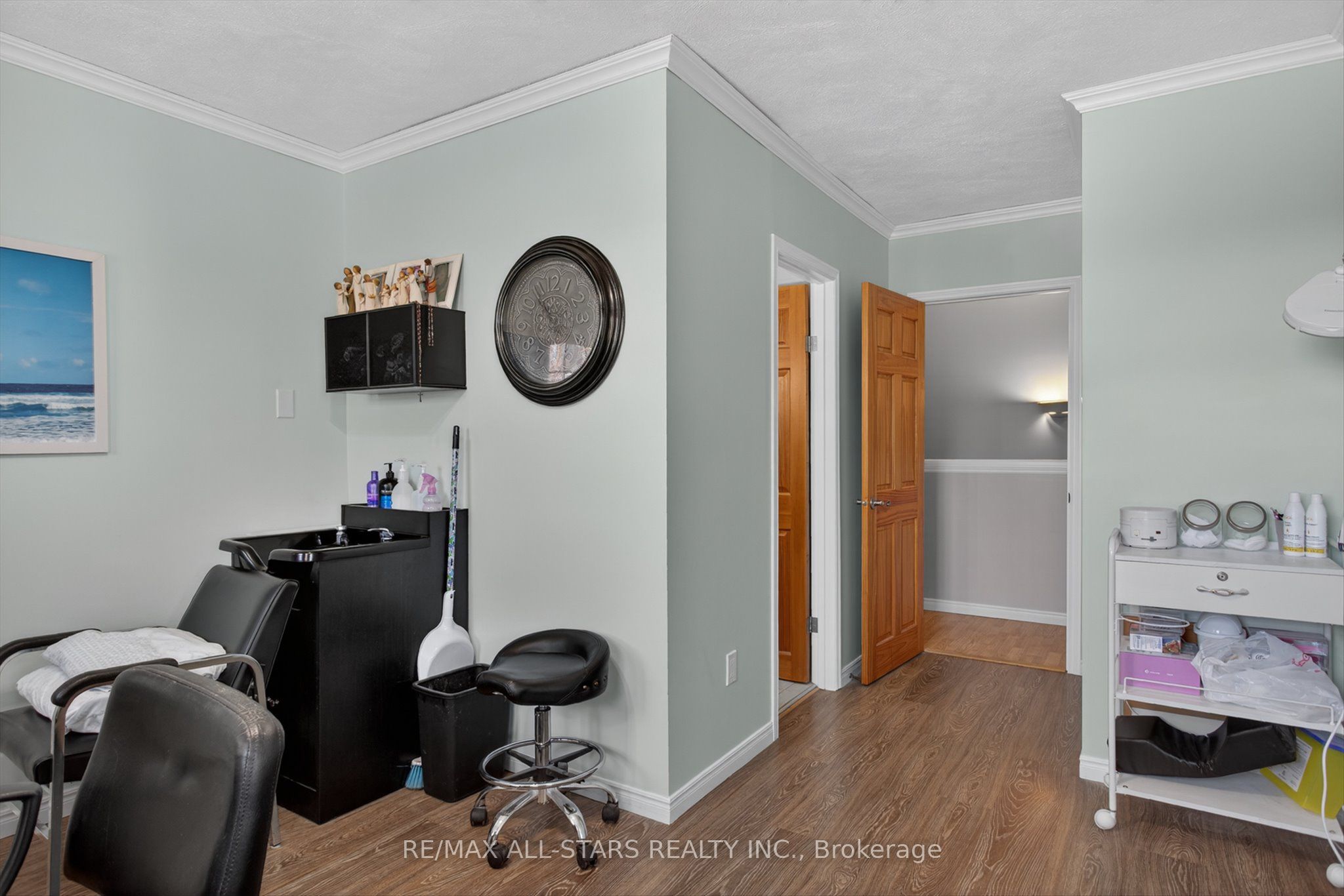 291 Angeline Street N Property Photo 26