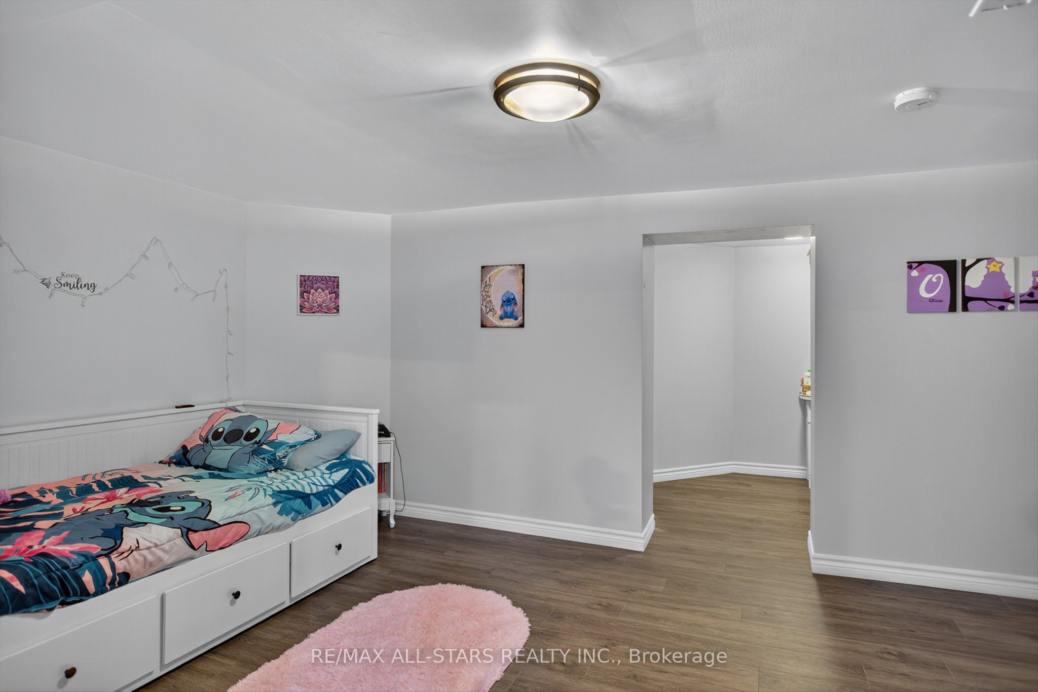 291 Angeline Street N Property Photo 34