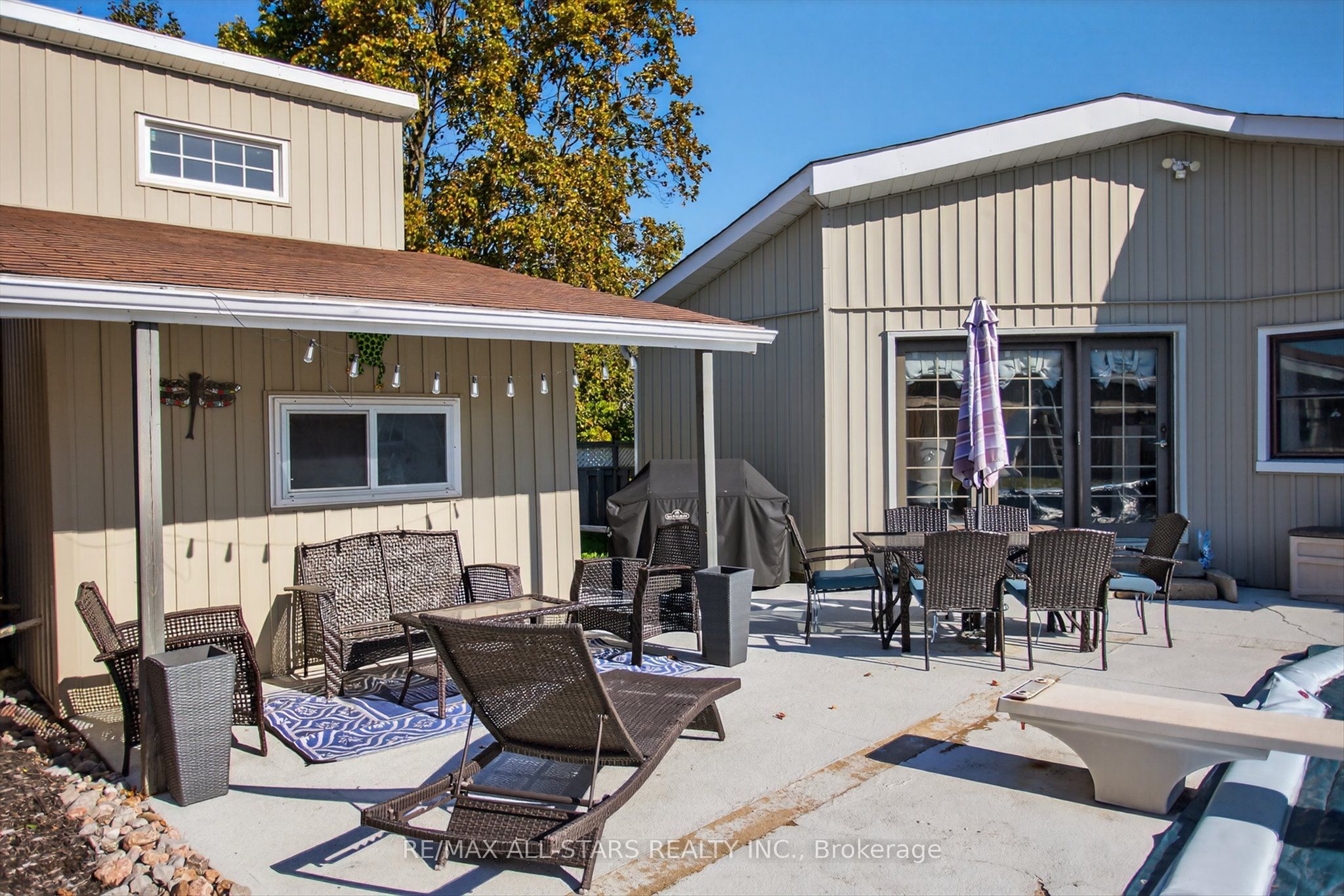 291 Angeline Street N Property Photo 36