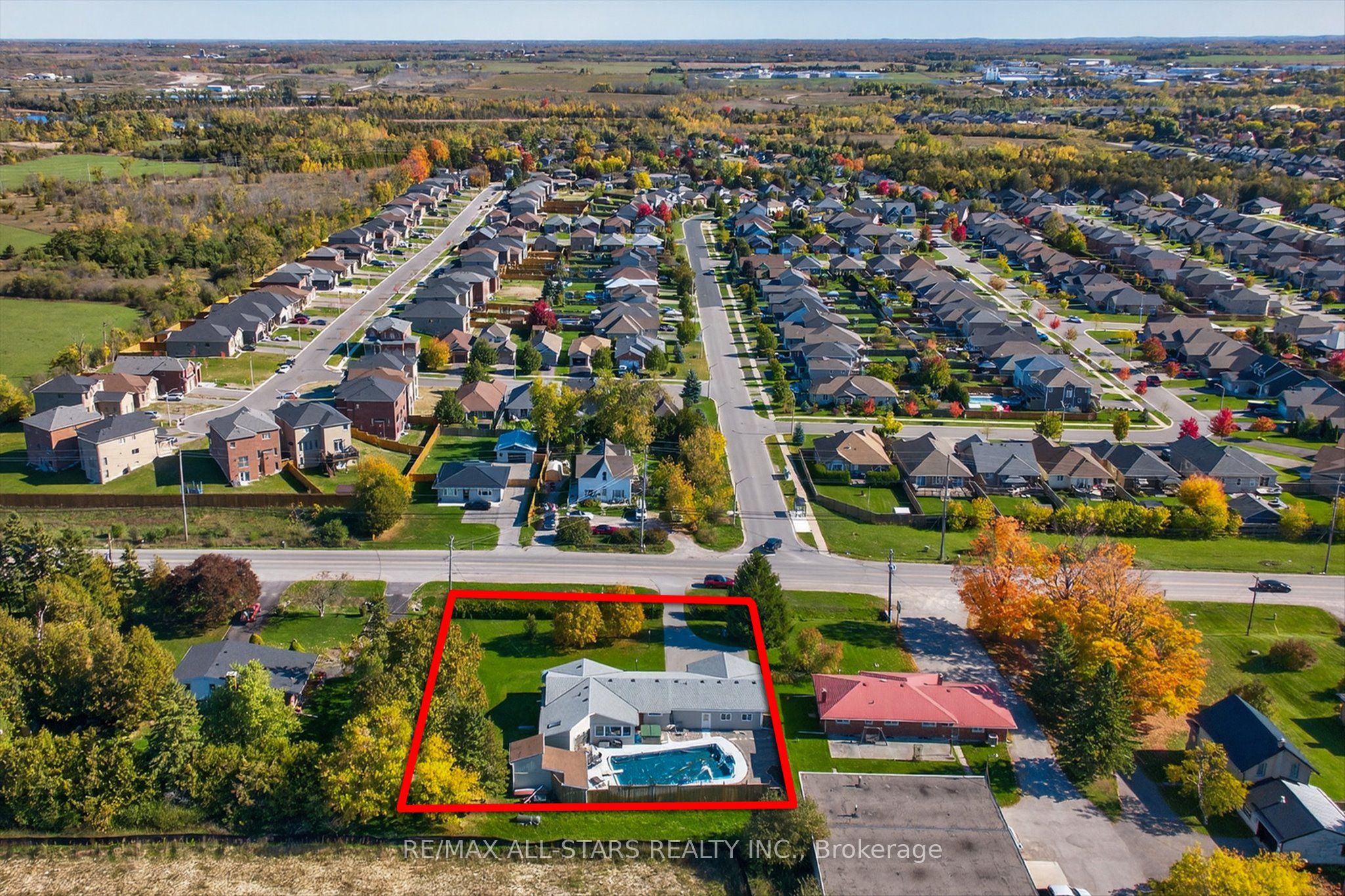 291 Angeline Street N Property Photo 48