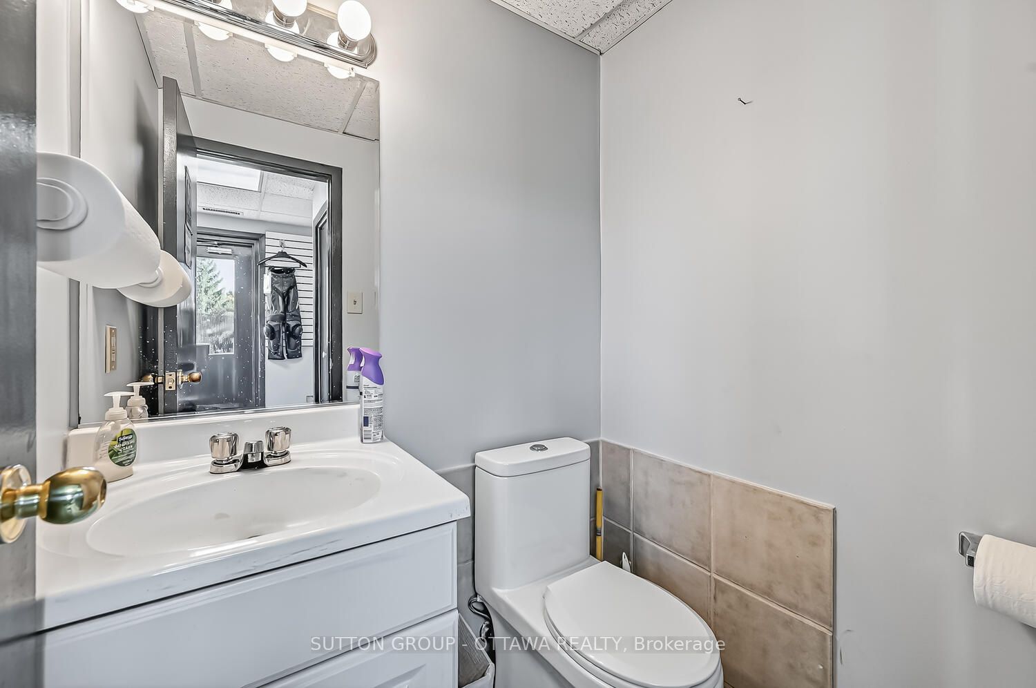 3835 Mcbean Street Property Photo 18