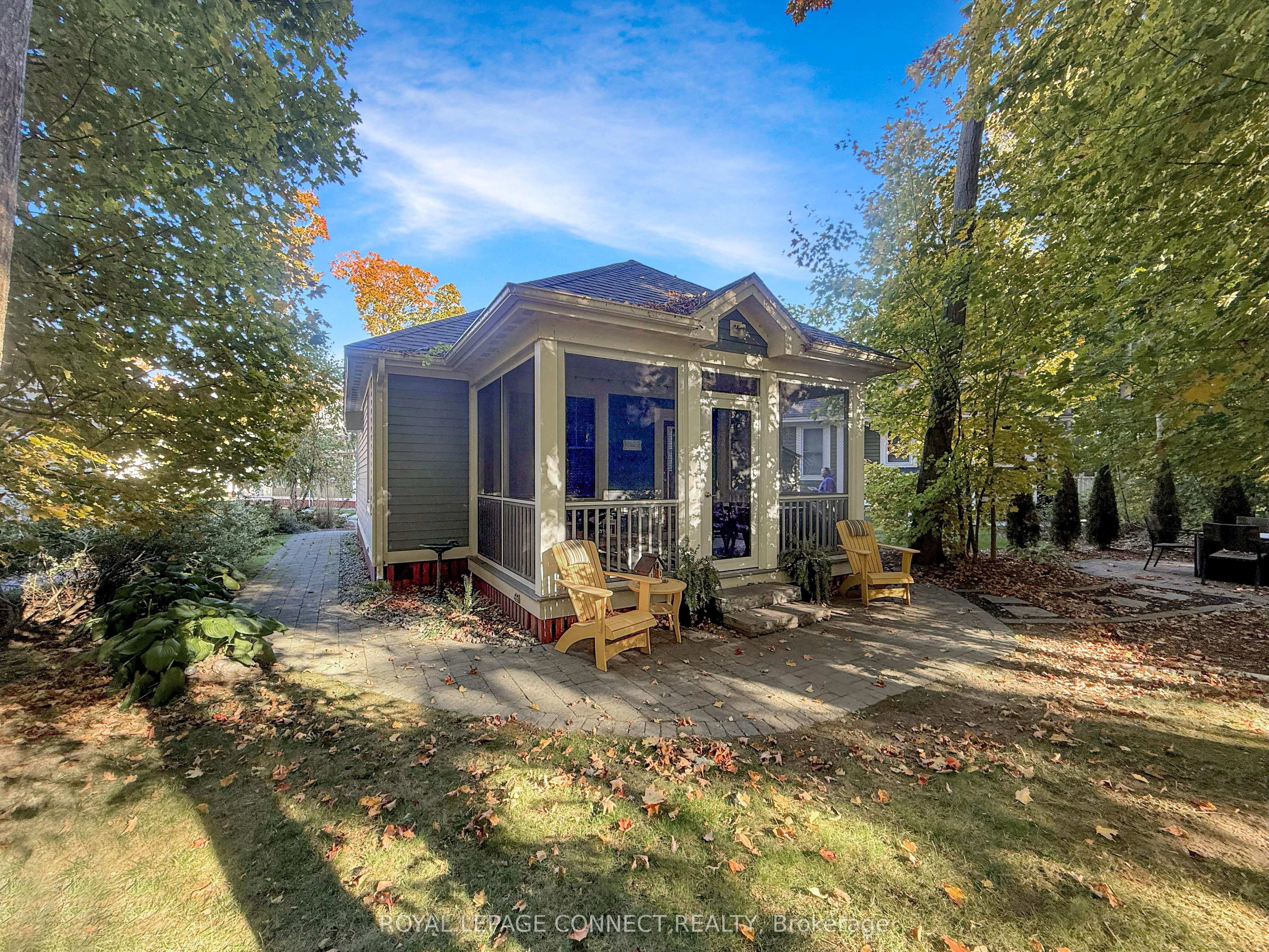 36 Hollow Lane 201 Property Photo 2