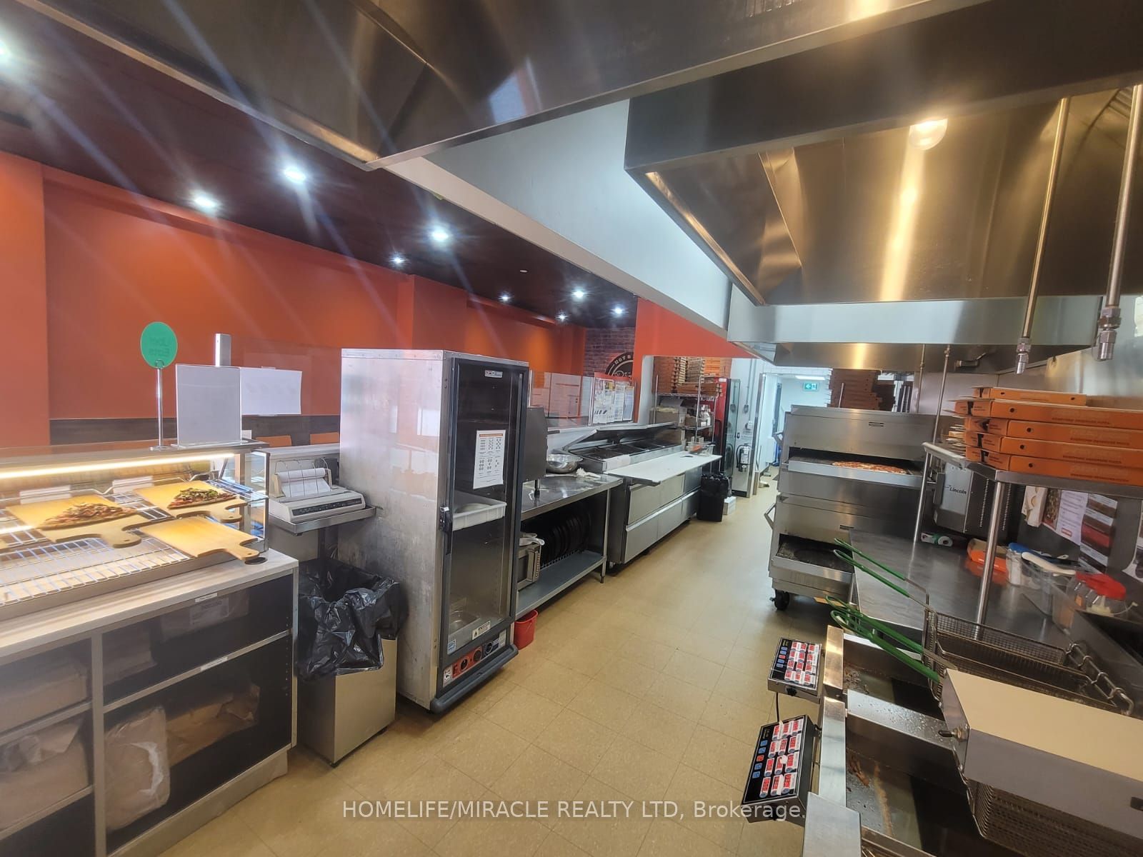 297 Scott Street Property Photo 5