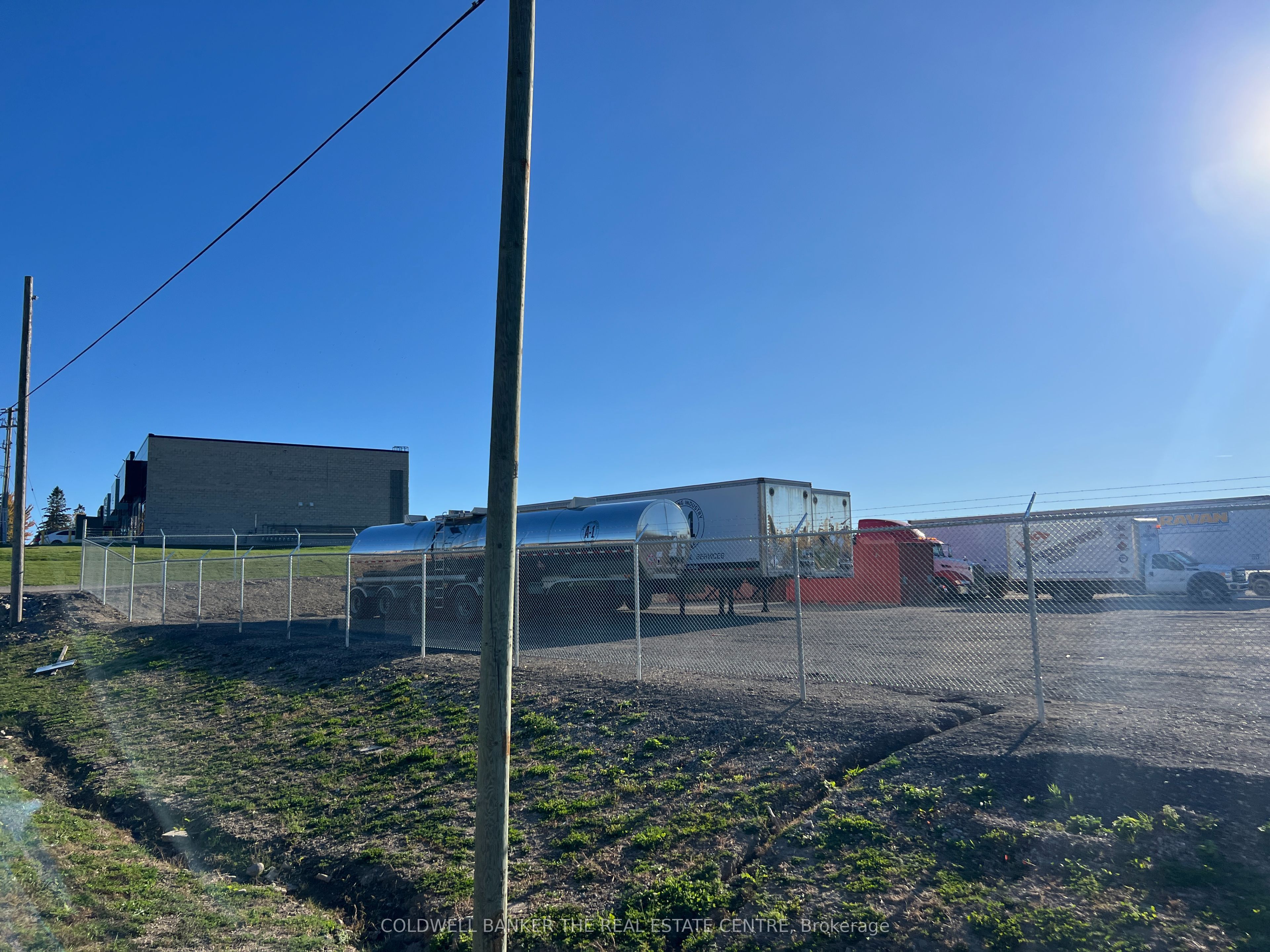 38 Papple Road W Property Photo 2