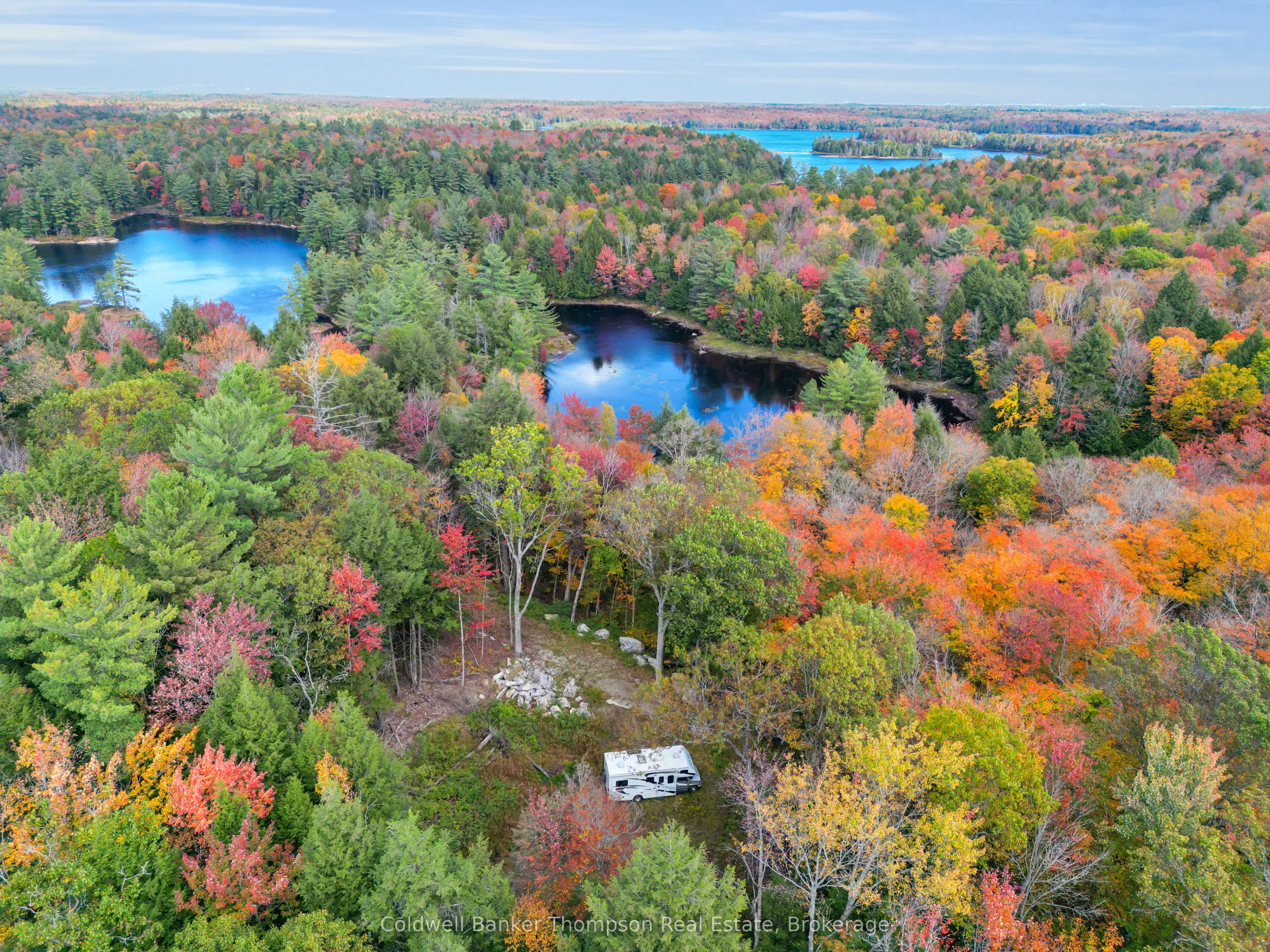 89 Lake Haven Dr Property Photo 2