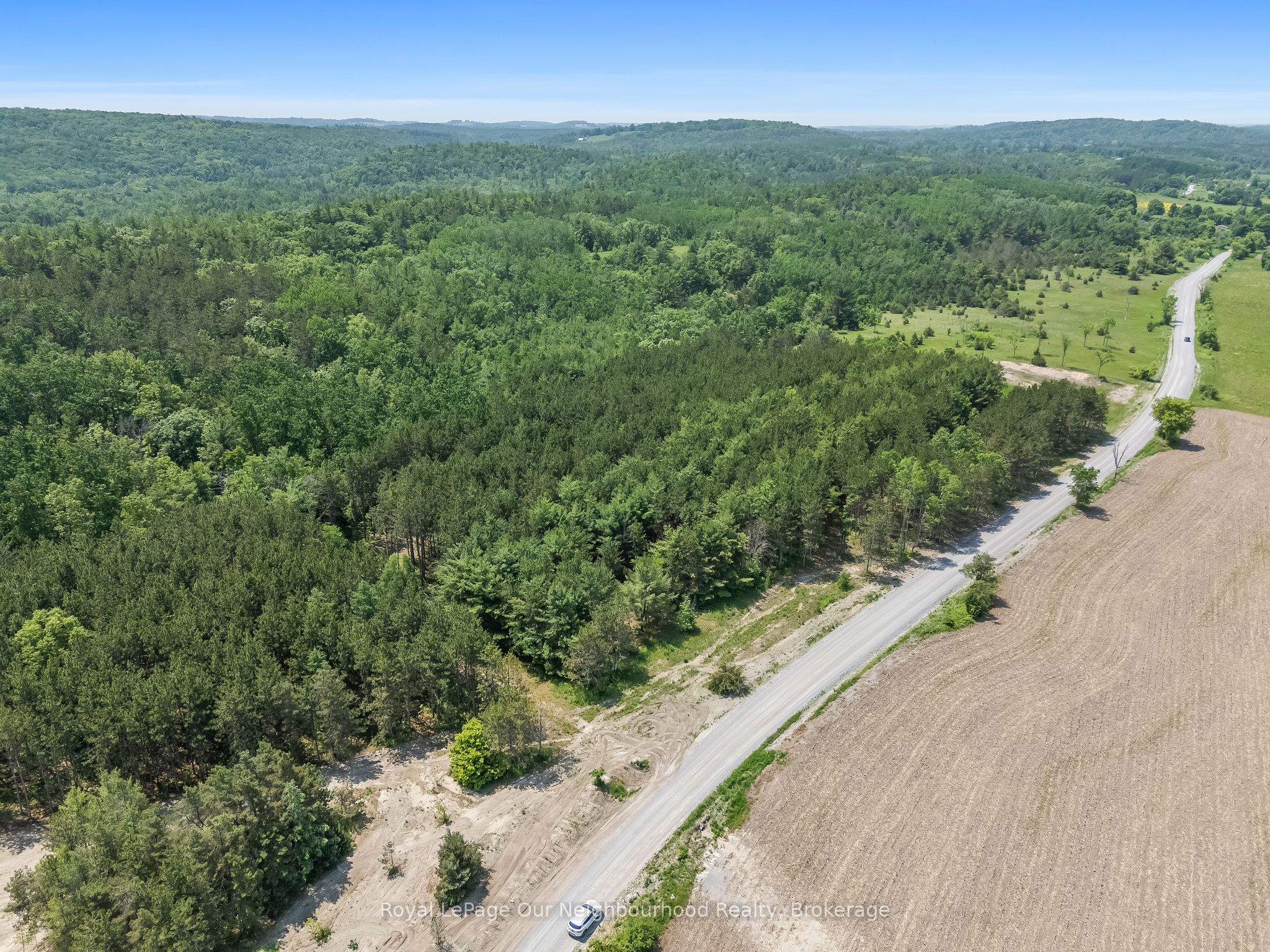 00 Pinewood School Road Property Photo 2