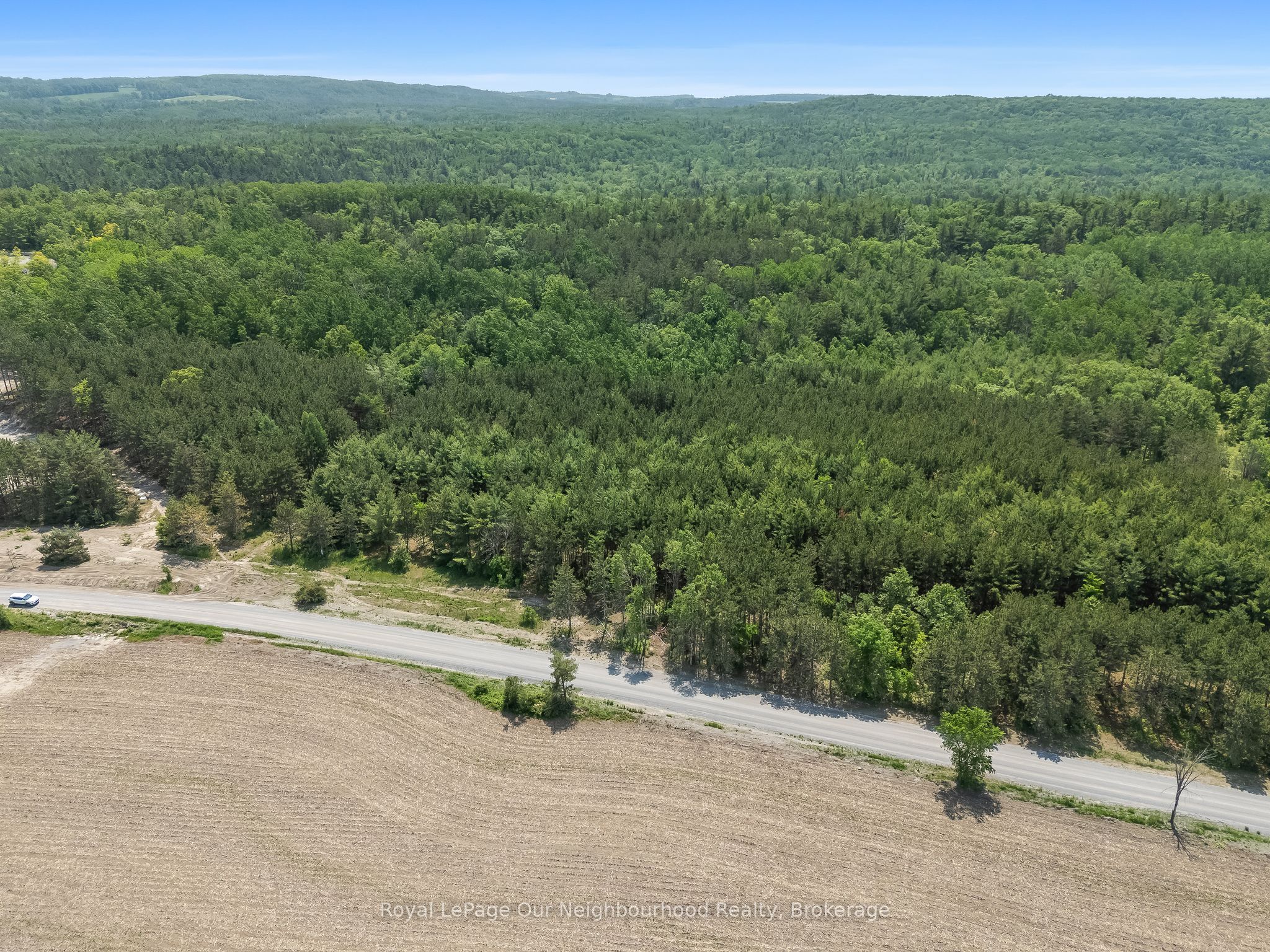 00 Pinewood School Road Property Photo 5