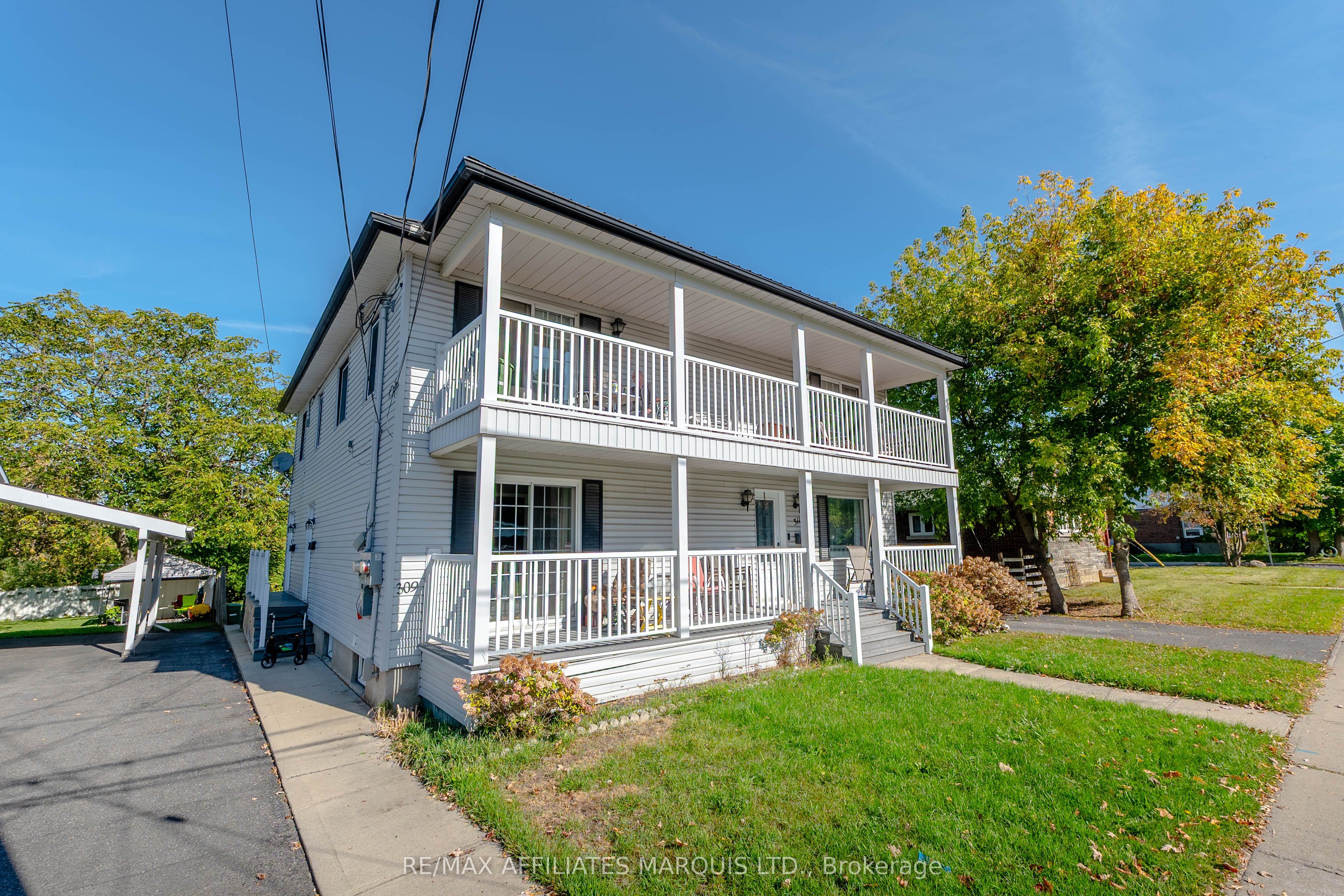 311 Sixth Street E Property Photo 4