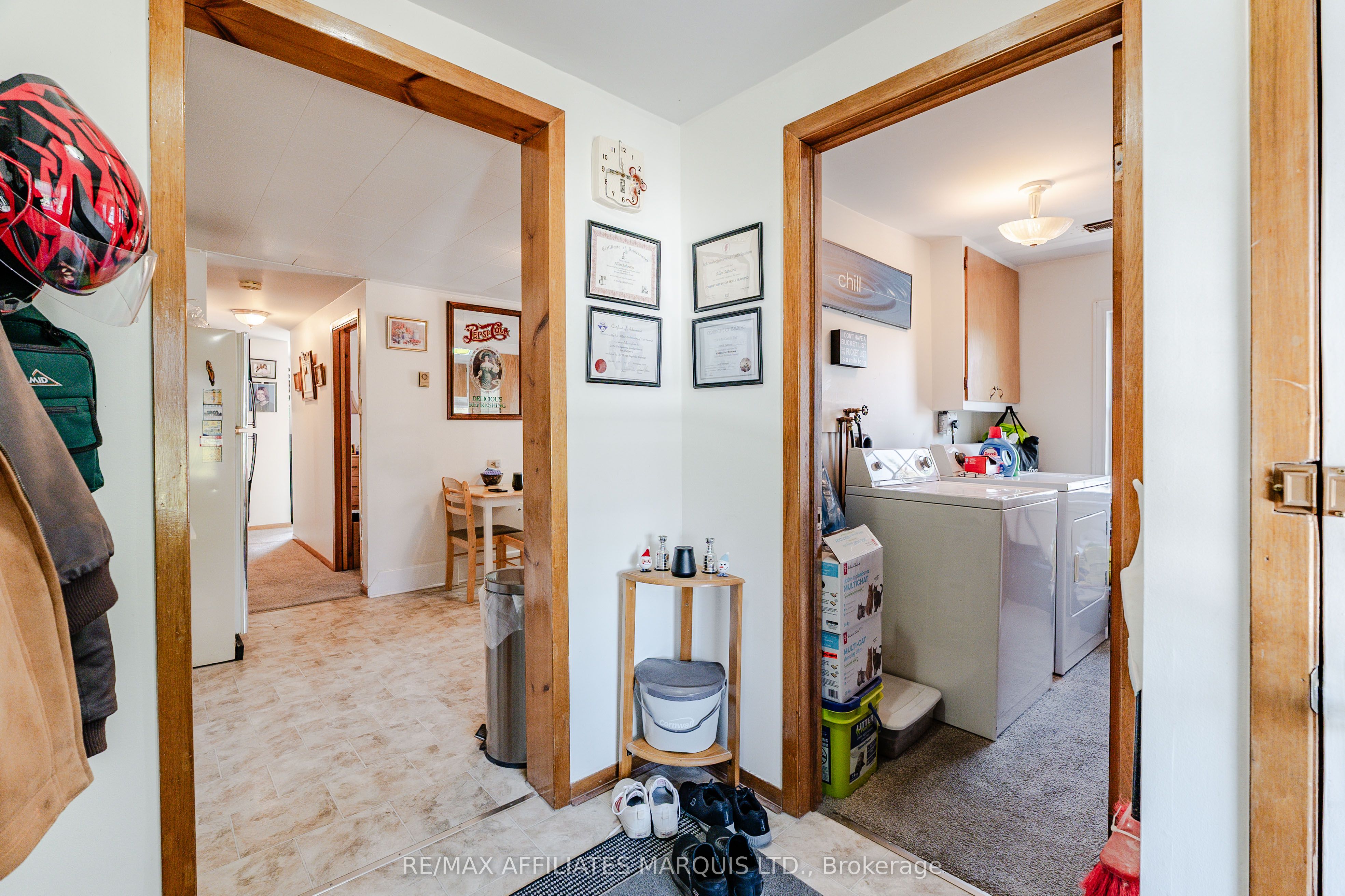 311 Sixth Street E Property Photo 30