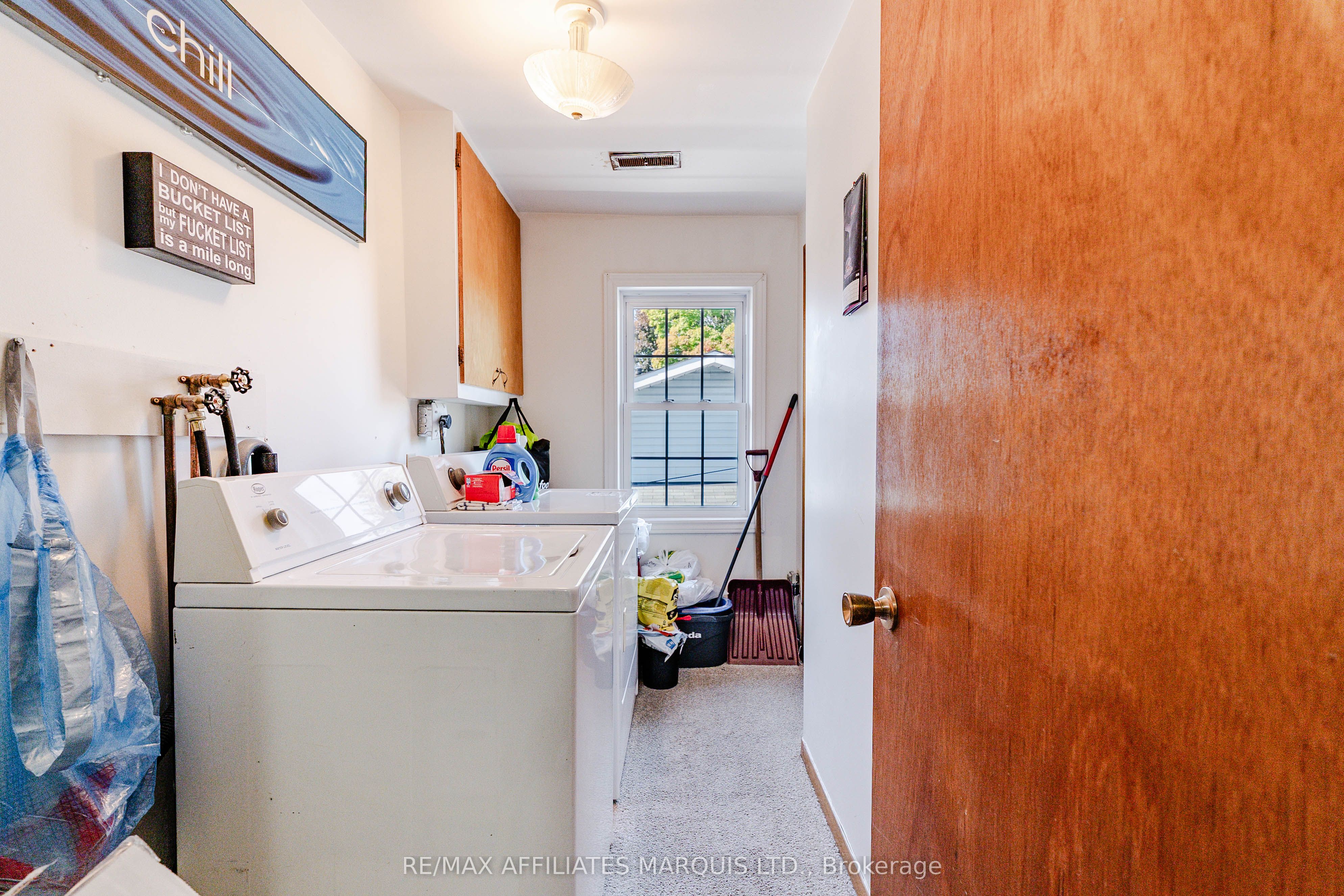 311 Sixth Street E Property Photo 31