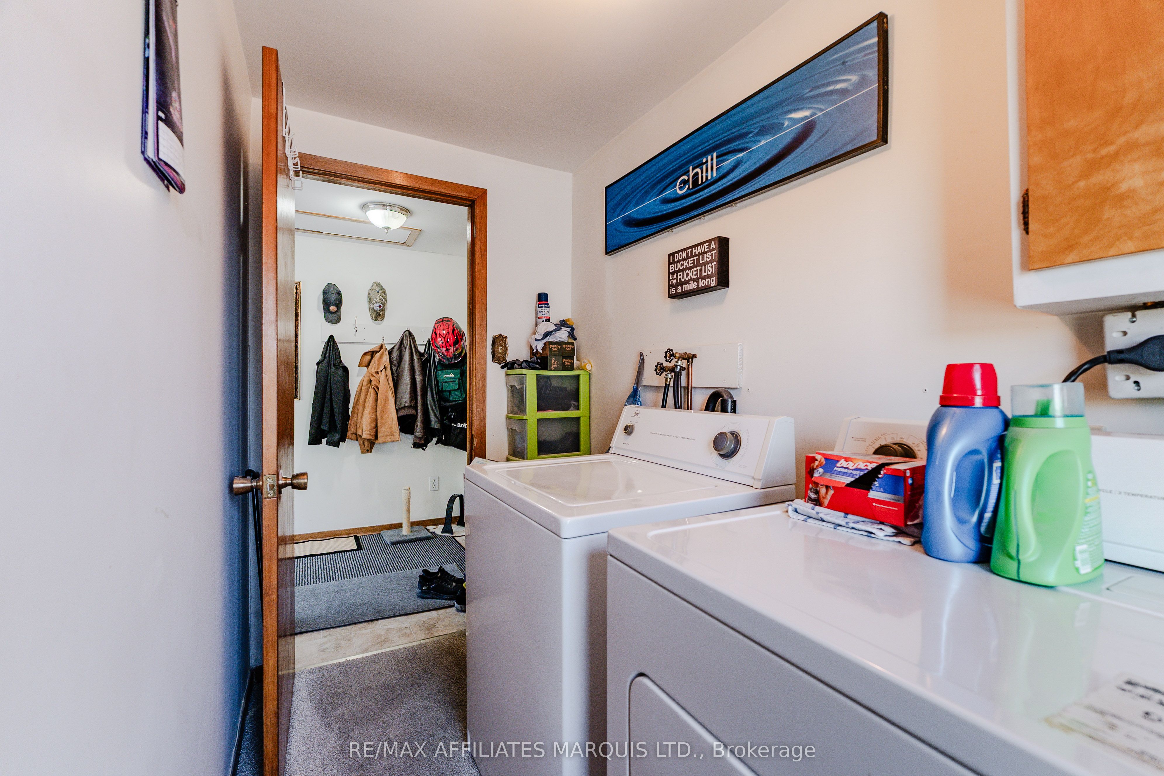 311 Sixth Street E Property Photo 32