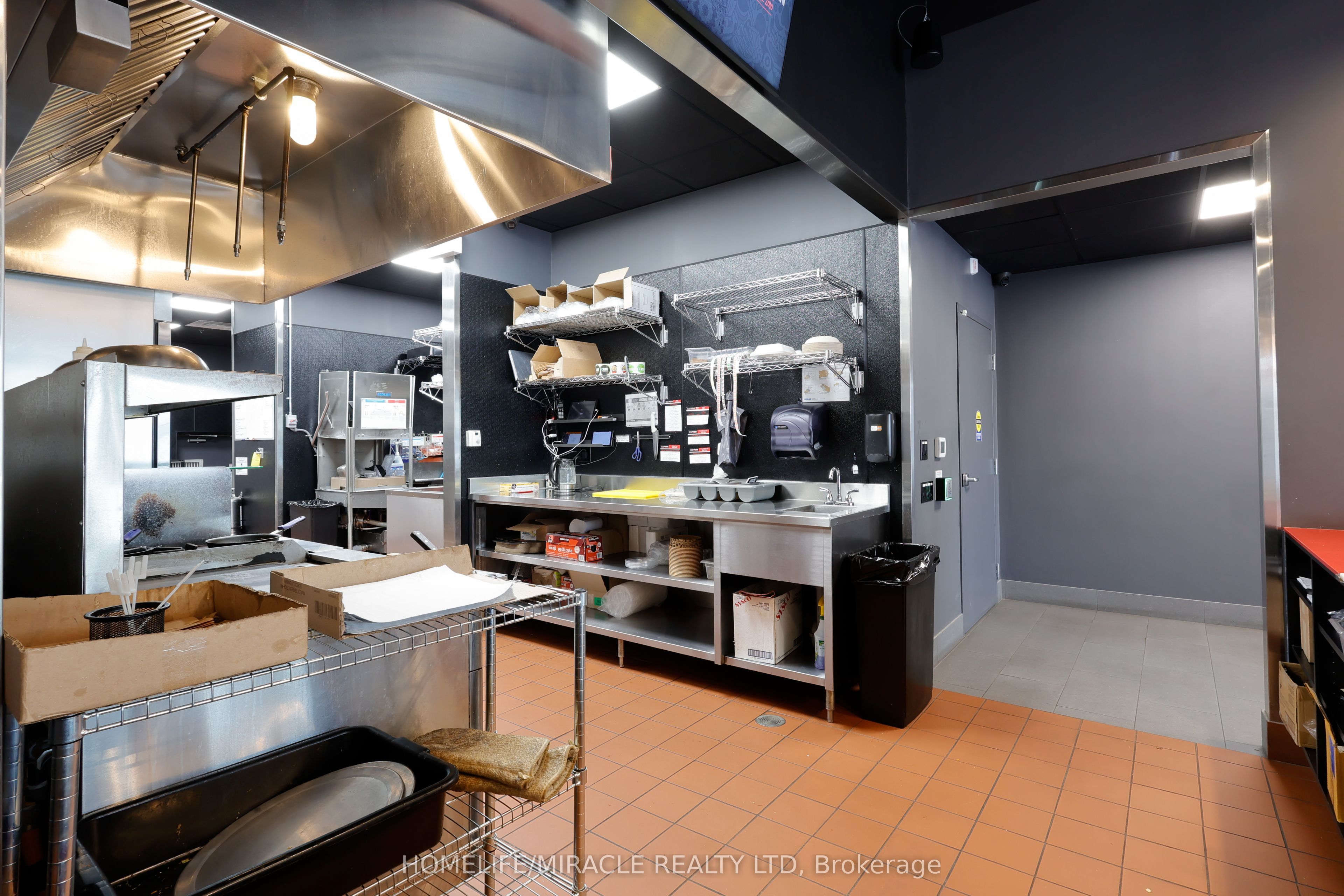 603 Colborne Street E 14 Property Photo 22