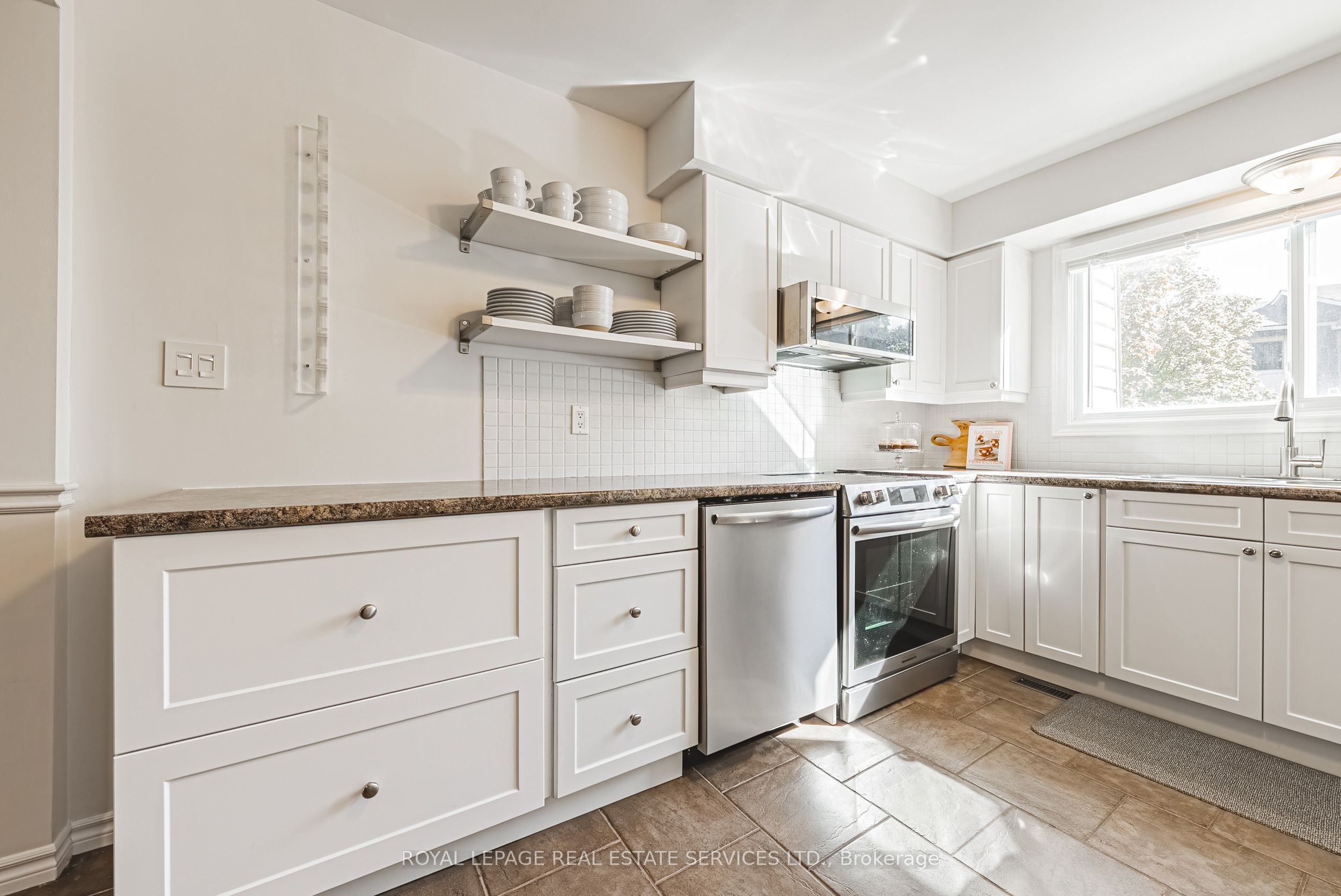 27 Melanie Crescent Property Photo 12