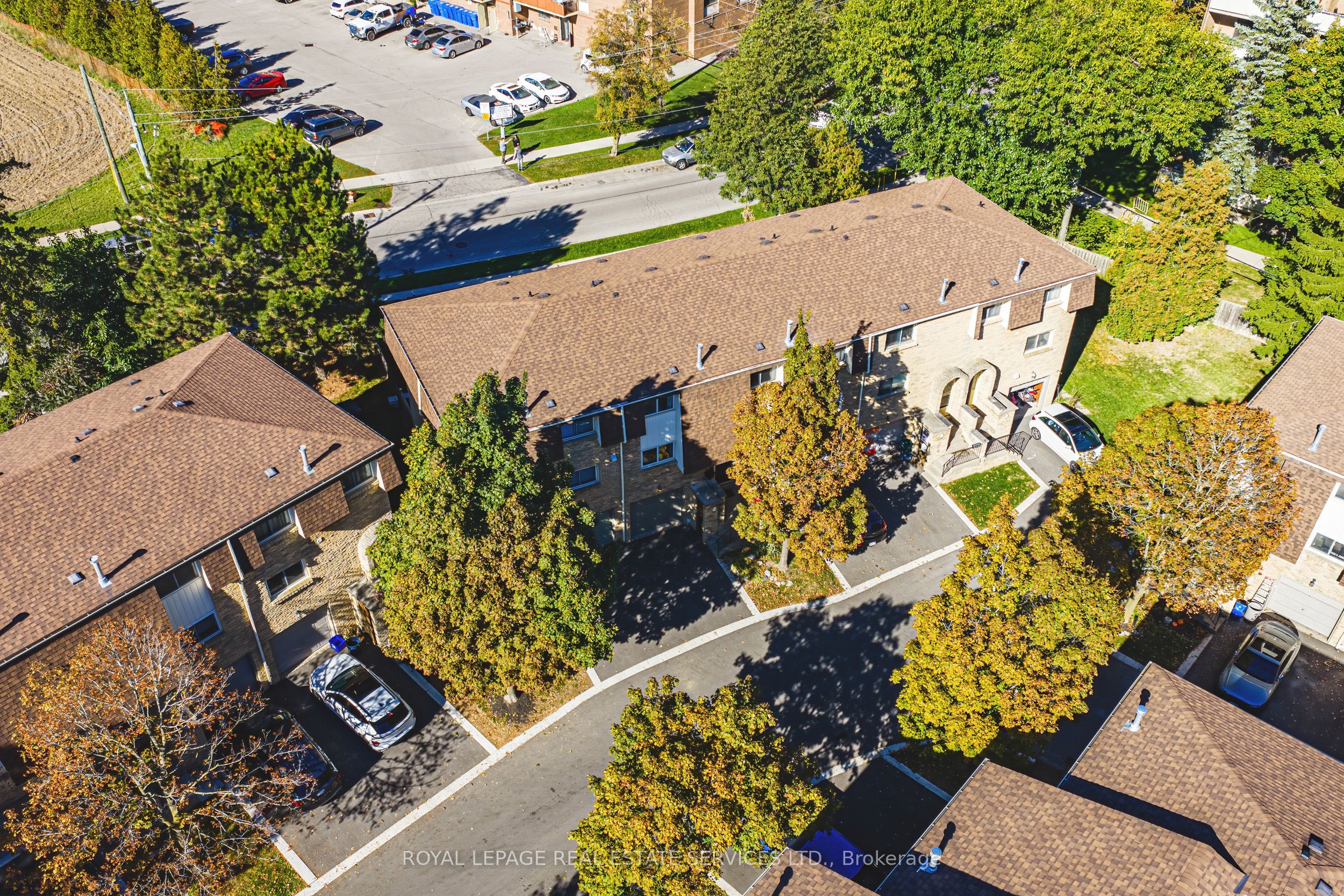 27 Melanie Crescent Property Photo 32