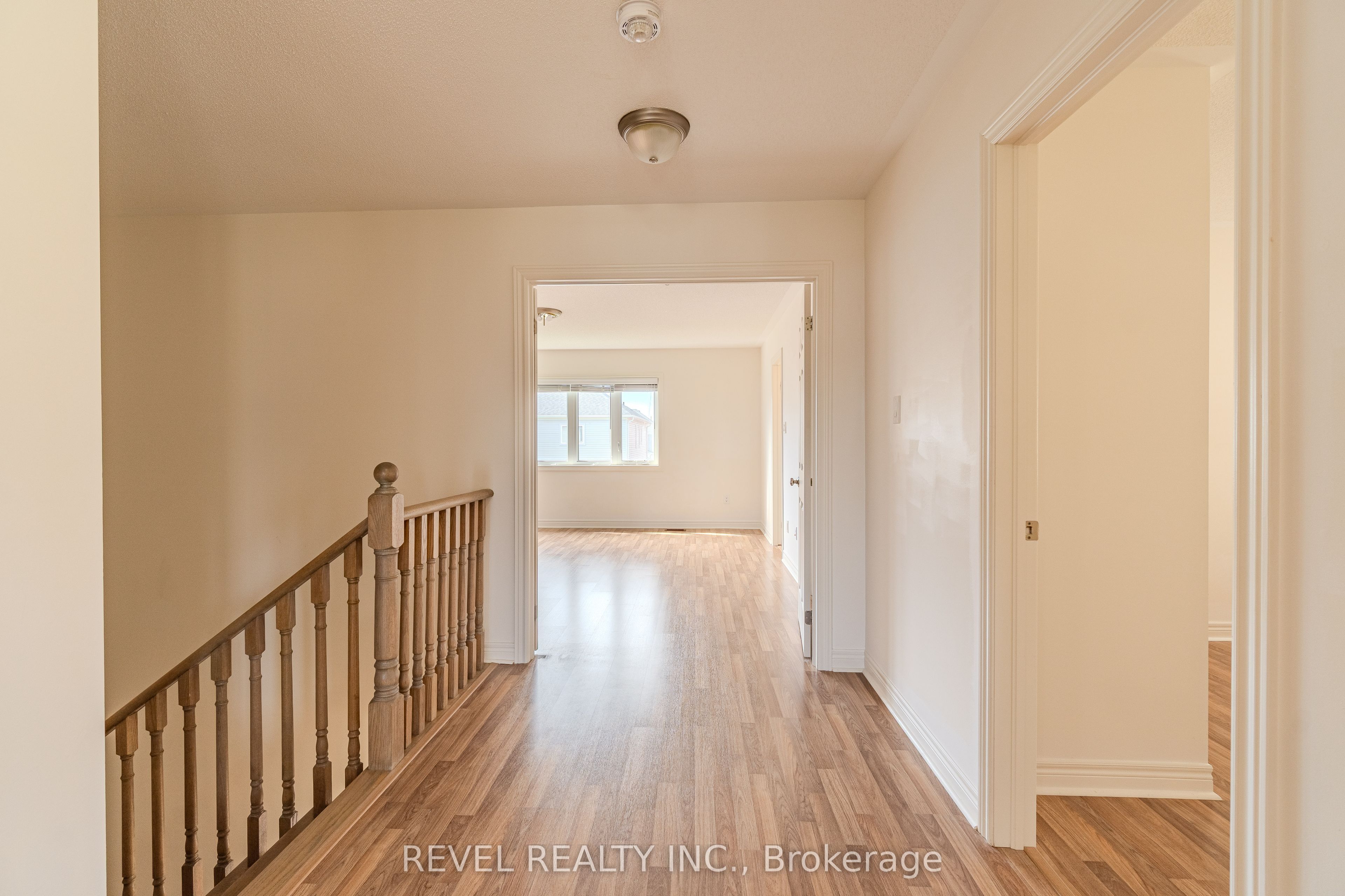 77 Barlow Place Property Photo 30