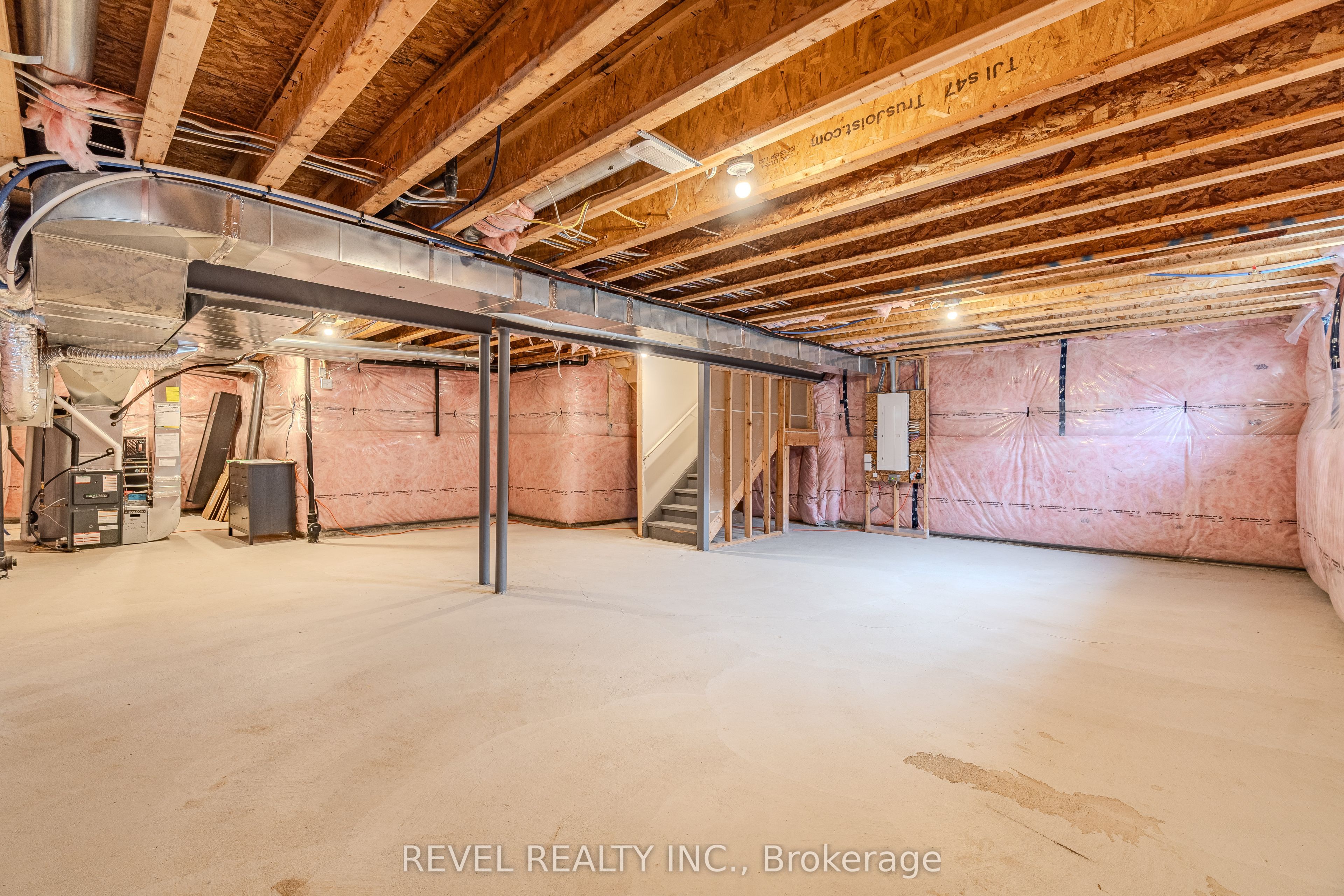 77 Barlow Place Property Photo 35