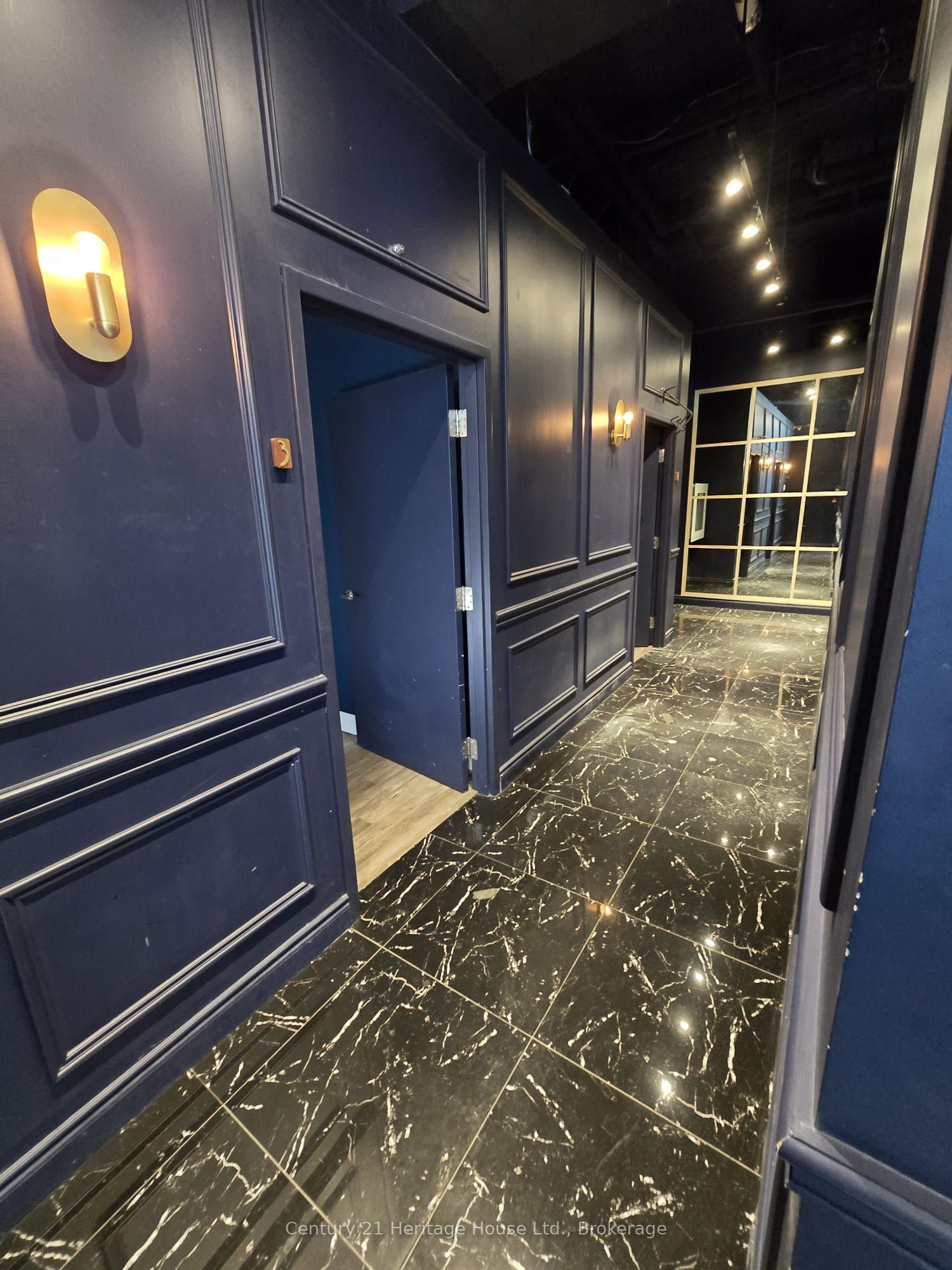 130 Columbia Street W 217 Property Photo 10