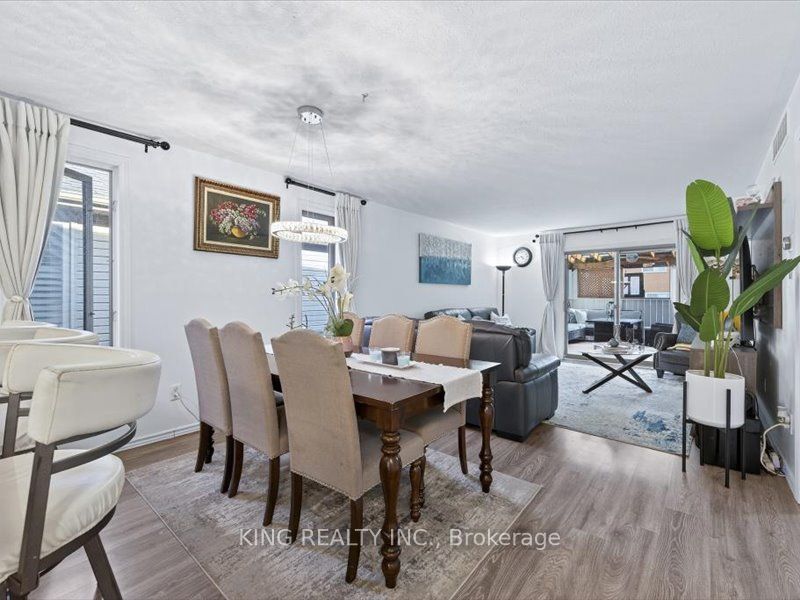 565 Grey Street Property Photo 16