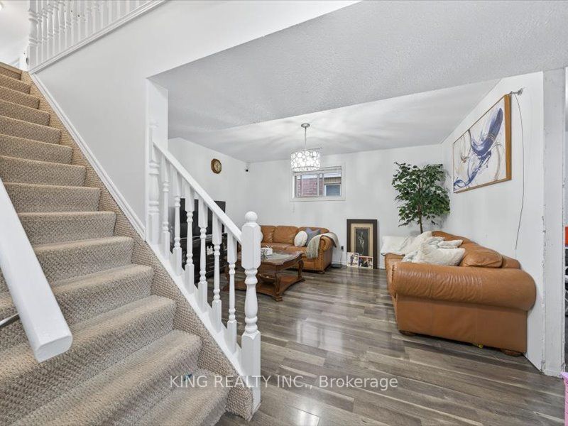 565 Grey Street Property Photo 35