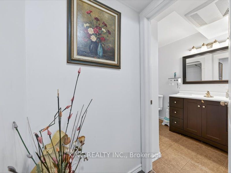 565 Grey Street Property Photo 39