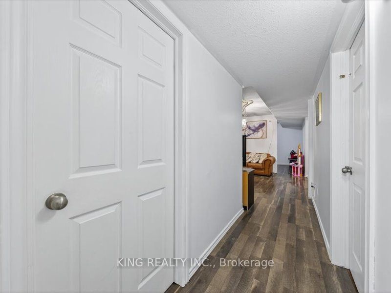 565 Grey Street Property Photo 43