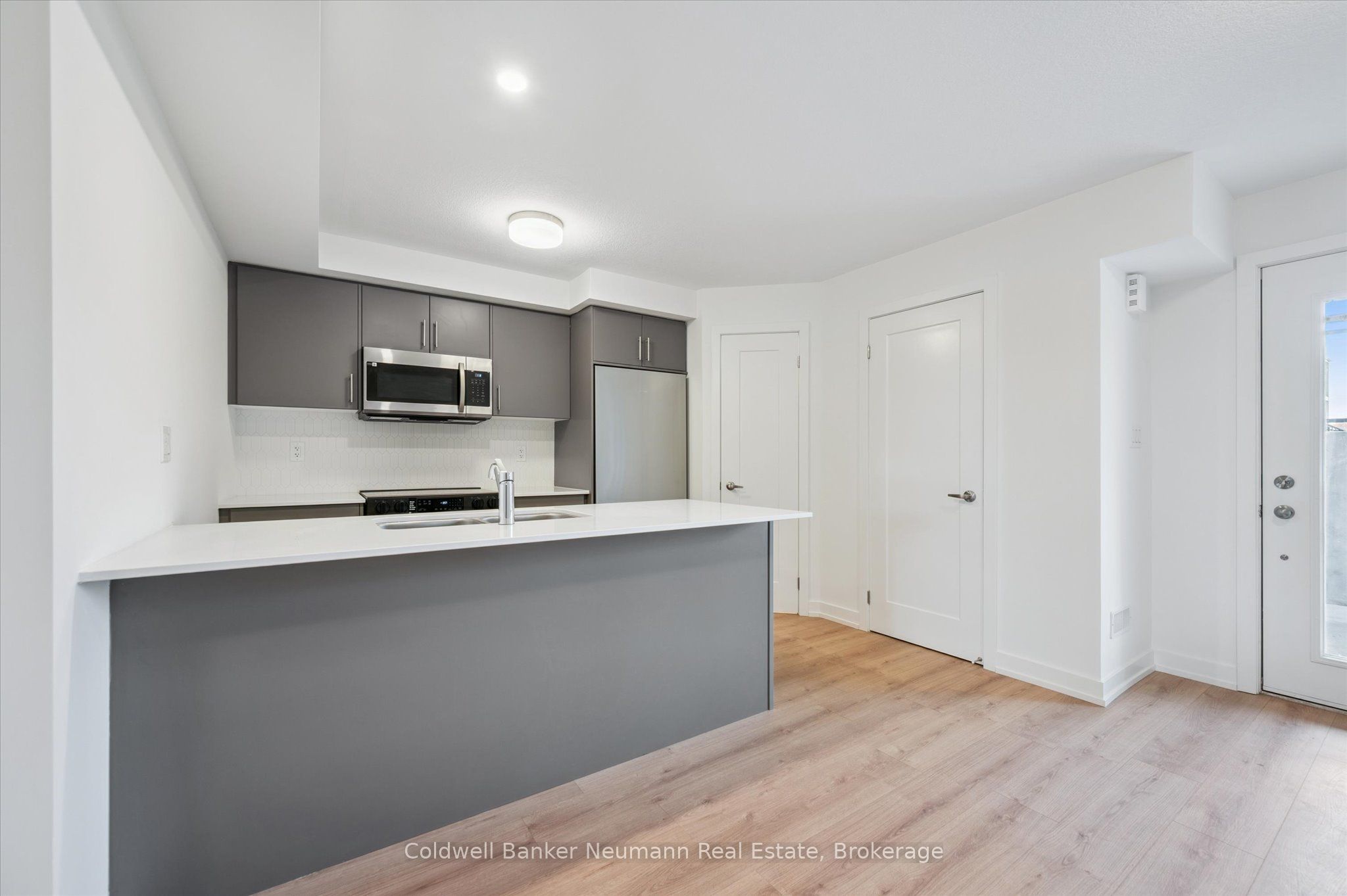 940 St. David Street N 41