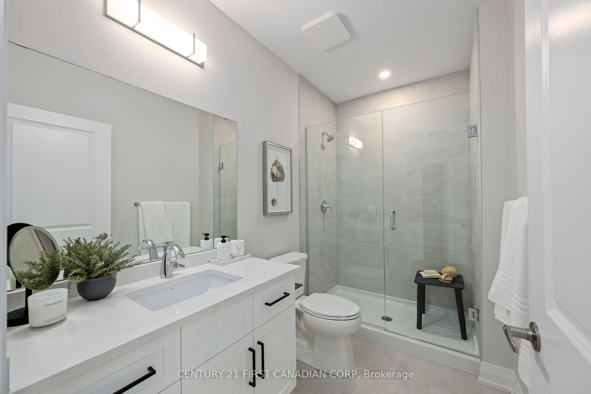 4286 E King Street 903 Property Photo 7