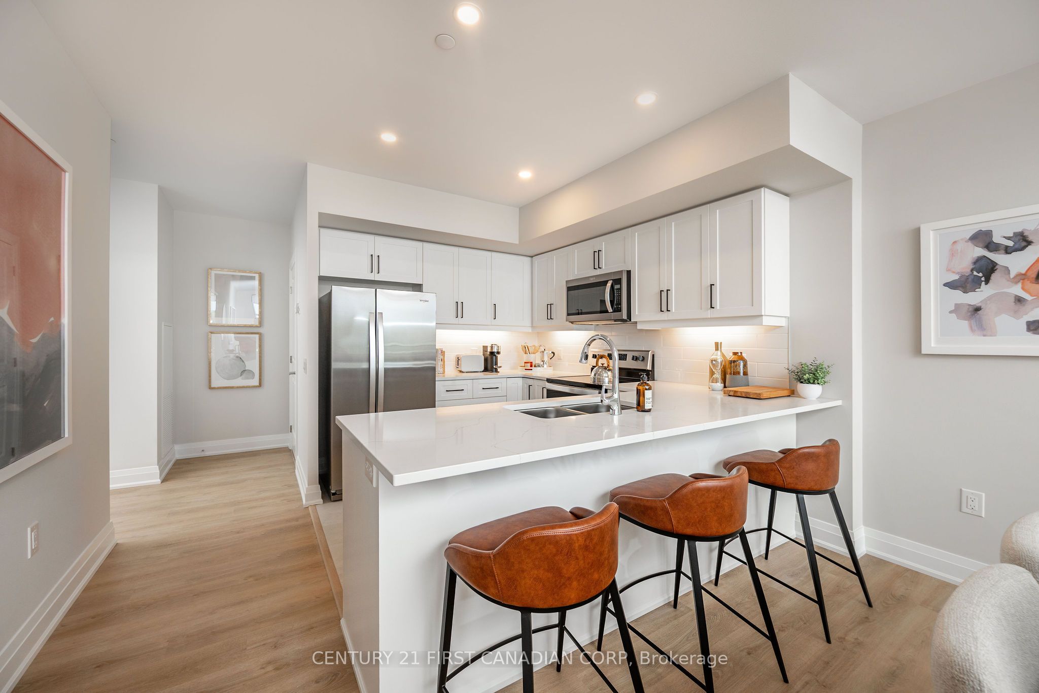 4286 E King Street 903 Property Photo 11