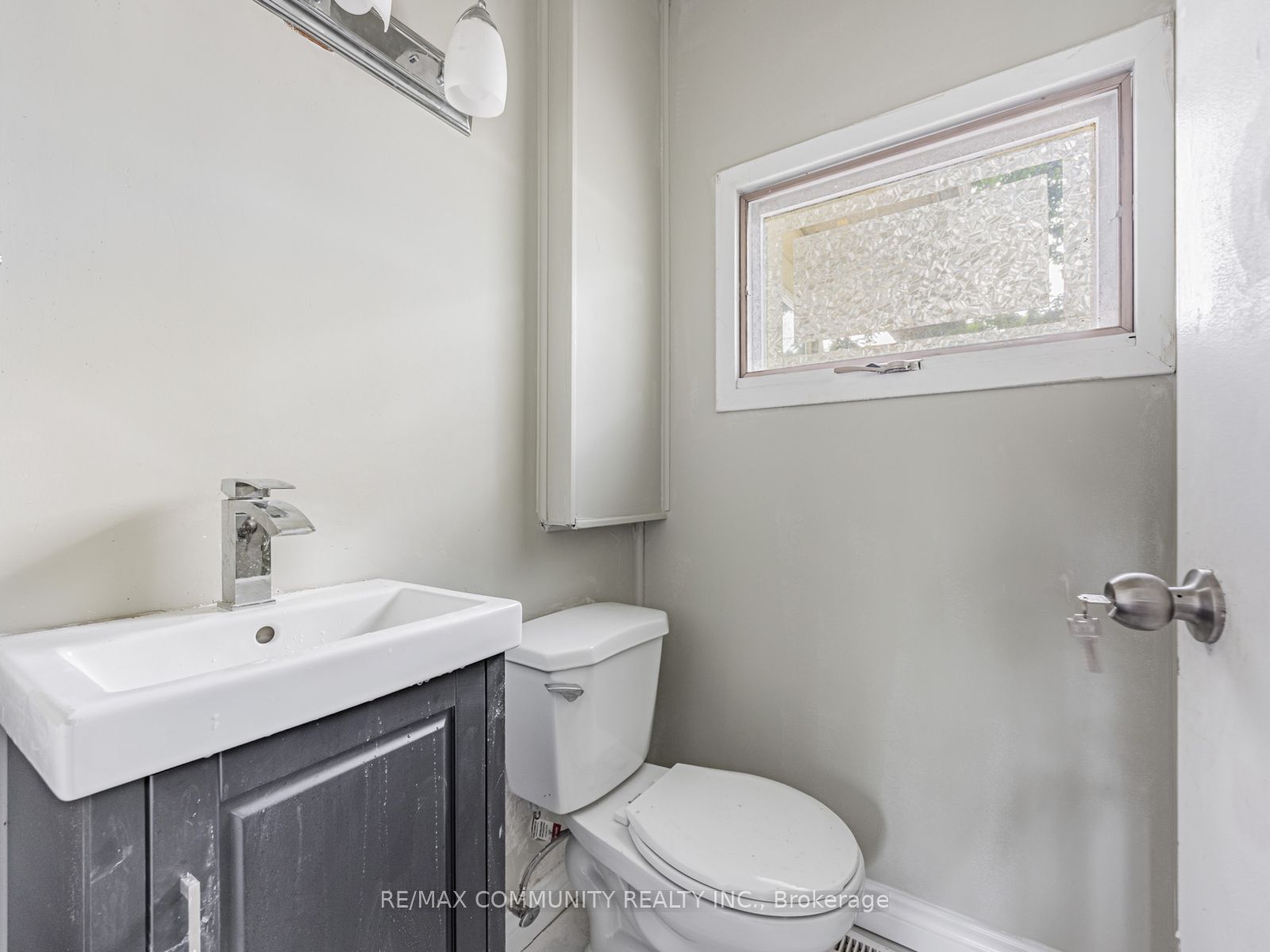 36 North Street Property Photo 18