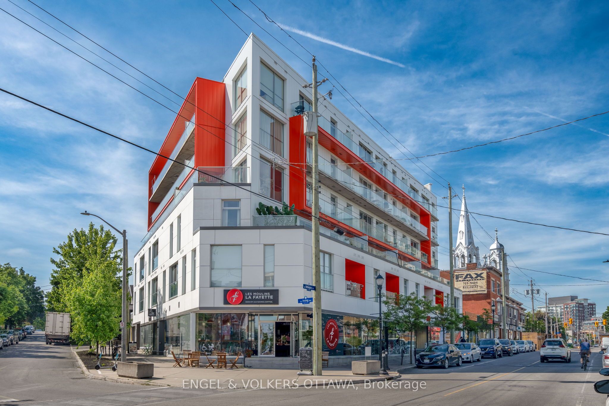 1000 WELLINGTON Street W 210 Property Photo 1